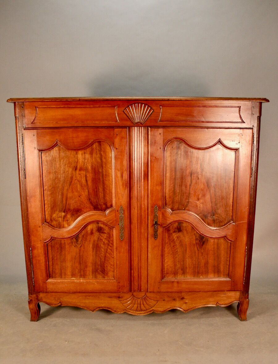 Louis XV style wardrobe