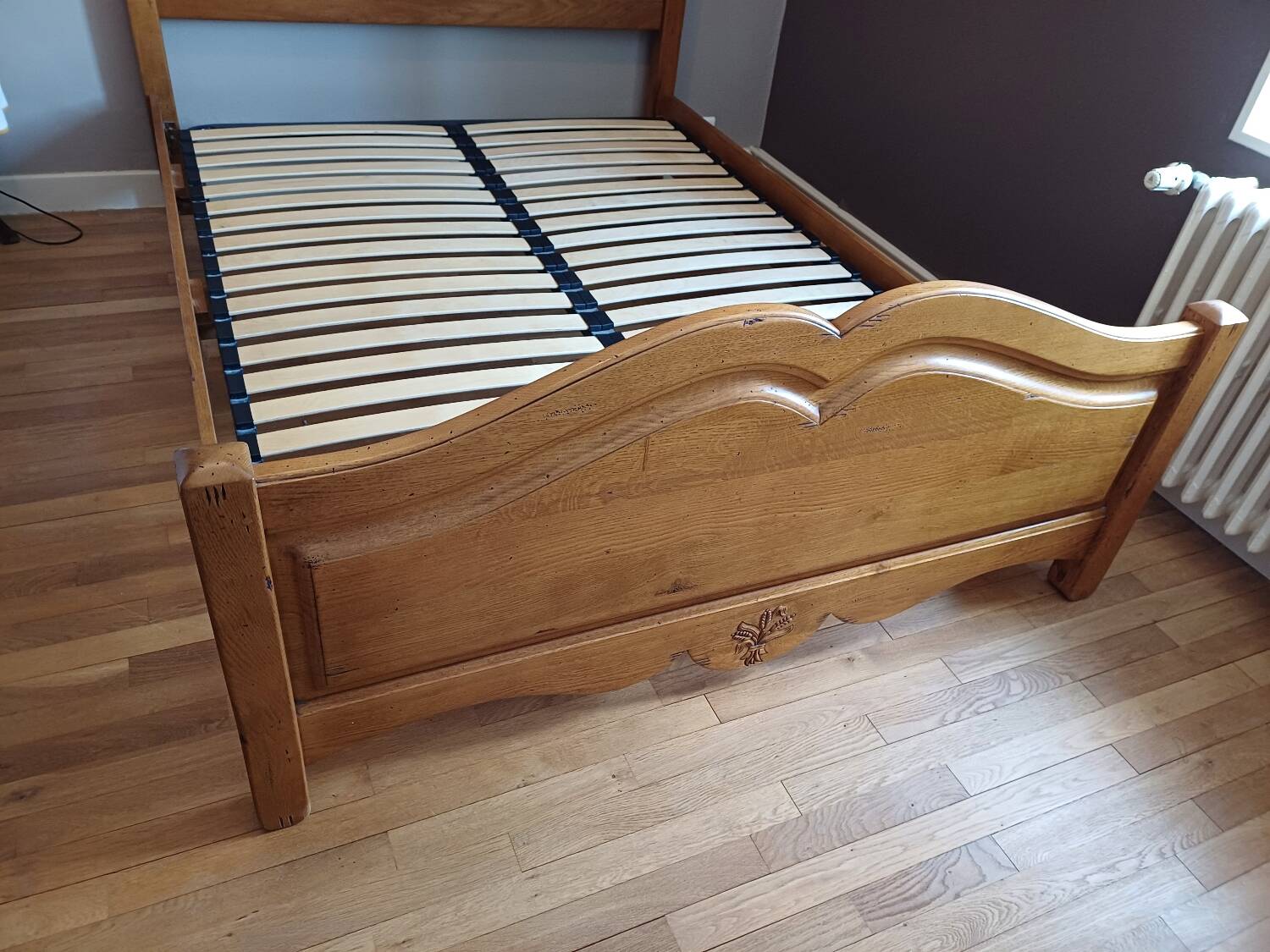 Oak bed