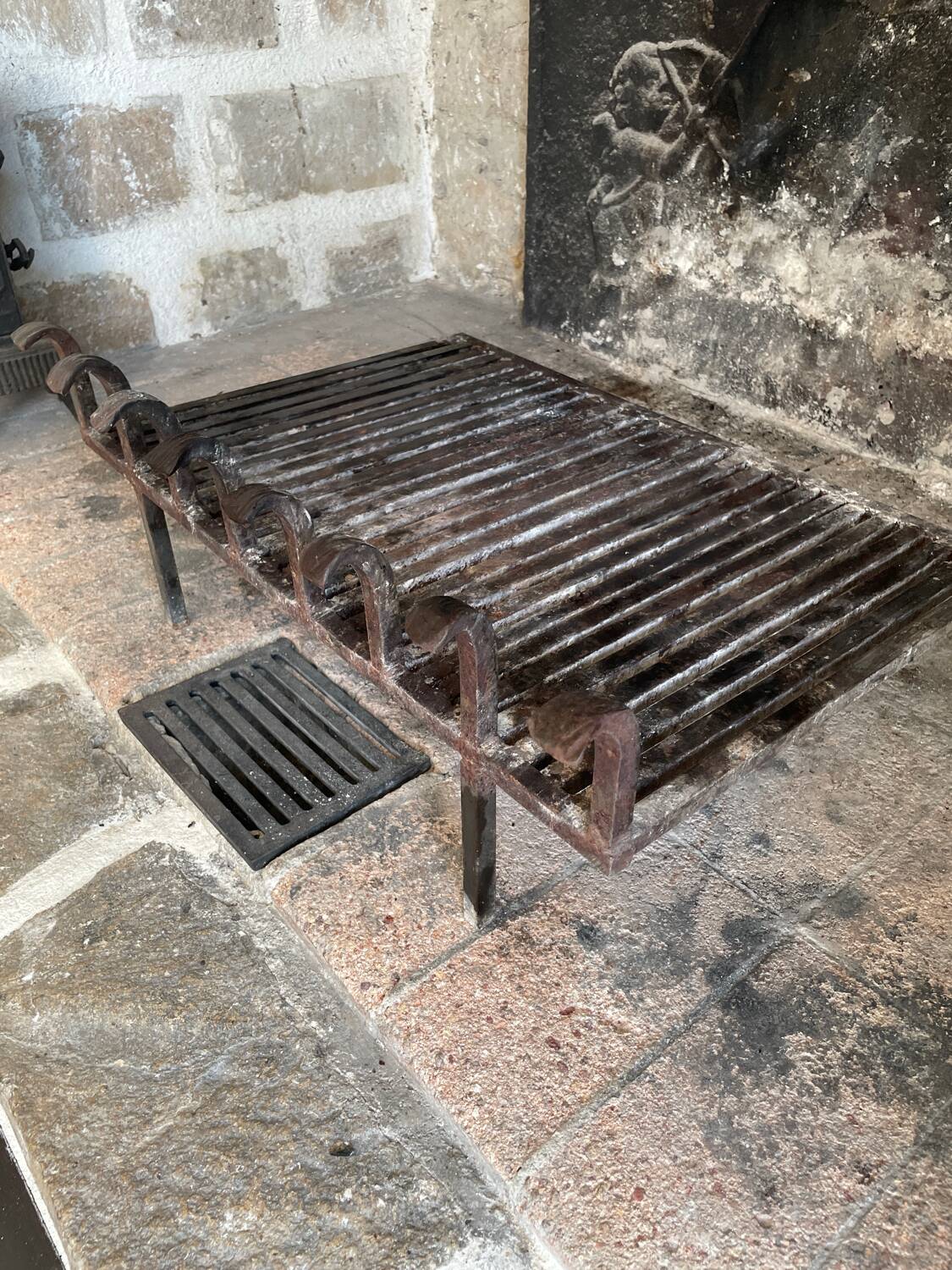 Grill de cheminée