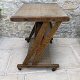 Rolling bar table