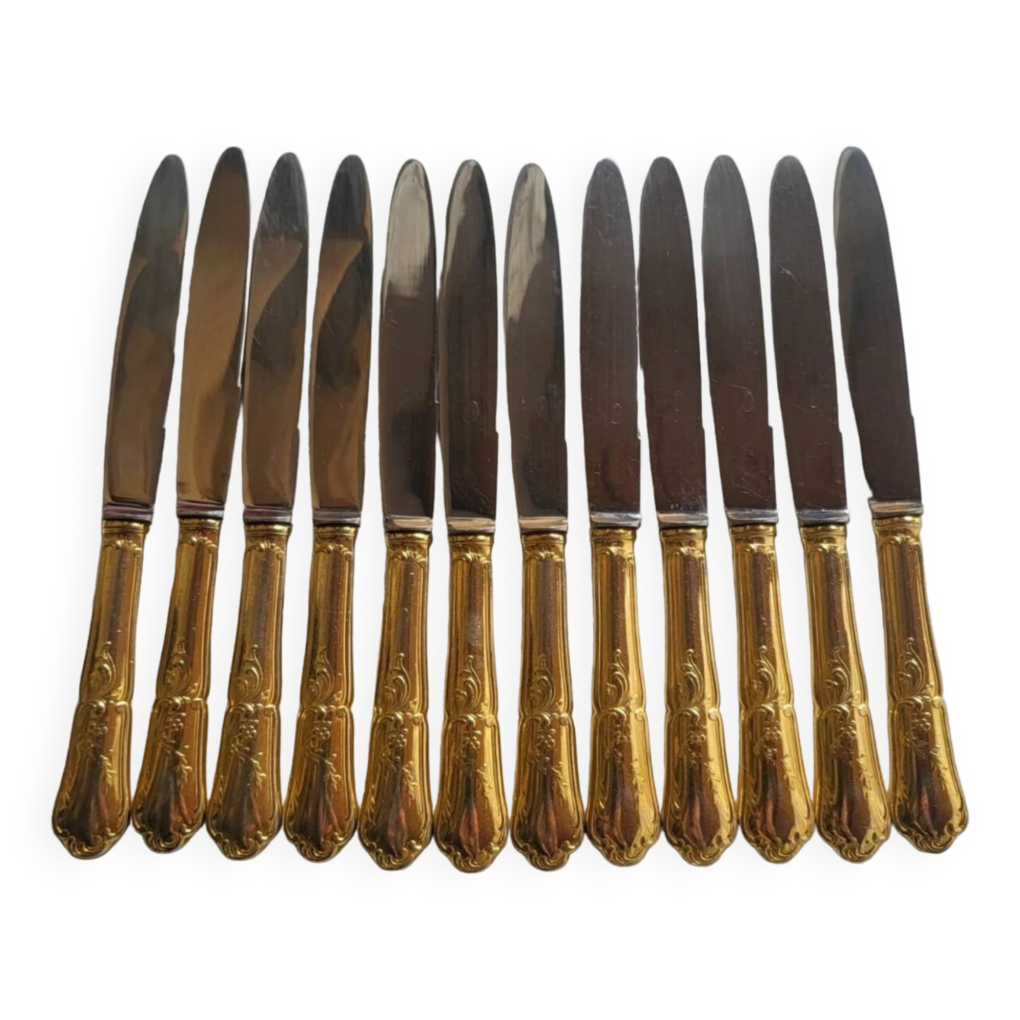 12 Couteaux de Table en Métal Doré