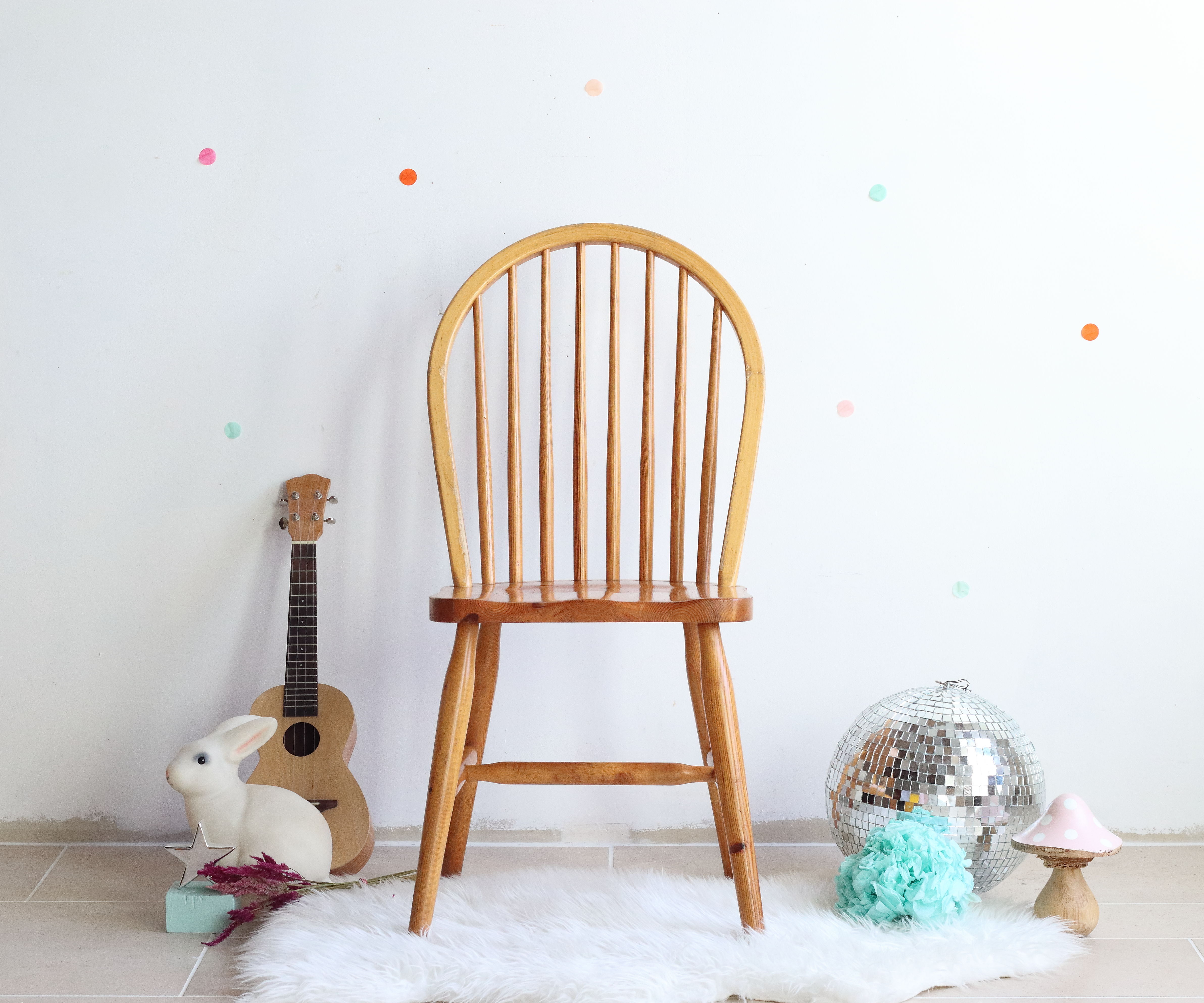 Windsor 60s cobble chair in solid wood