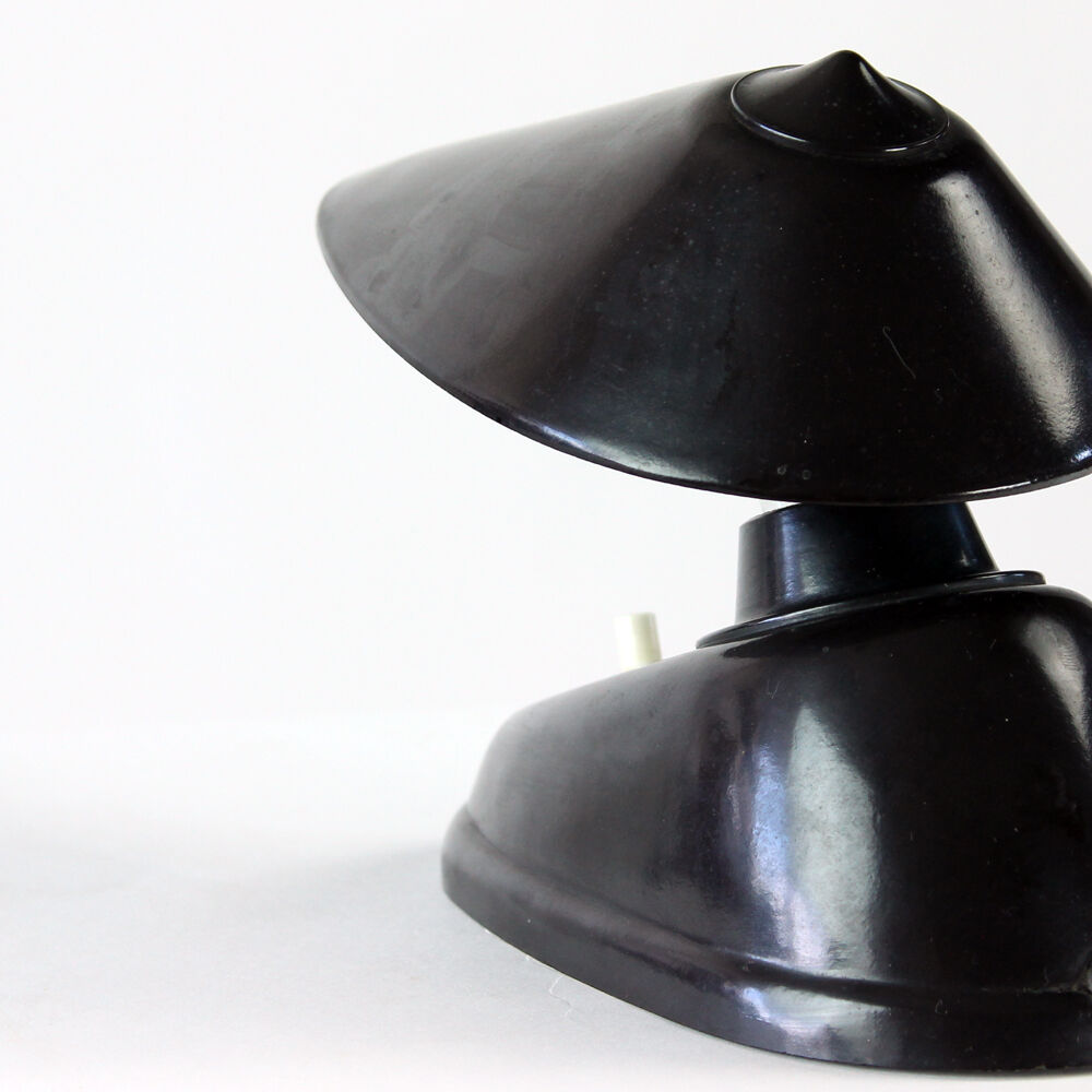 Brown bakelite lamp by Bauhaus team for ESC Zukov, 1930s