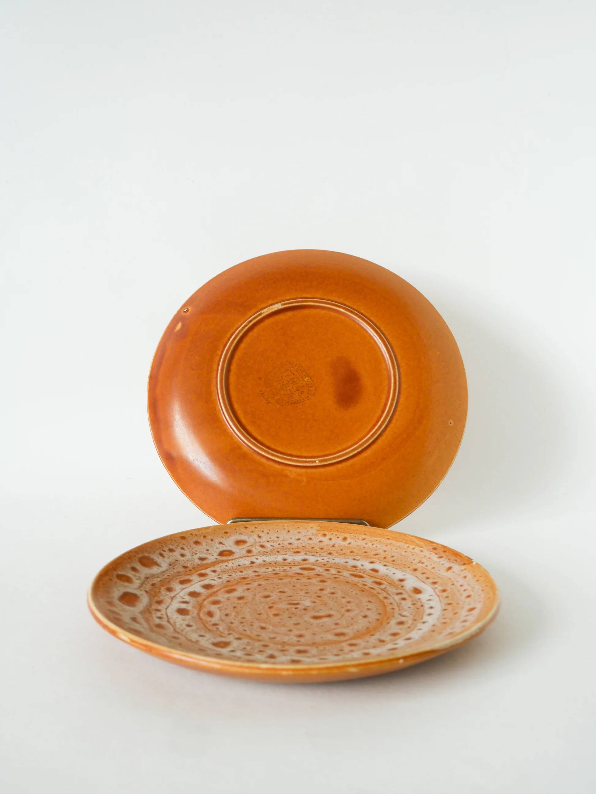 Pair of ceramic dessert plates, Niderviller, Fauve model, 1960.