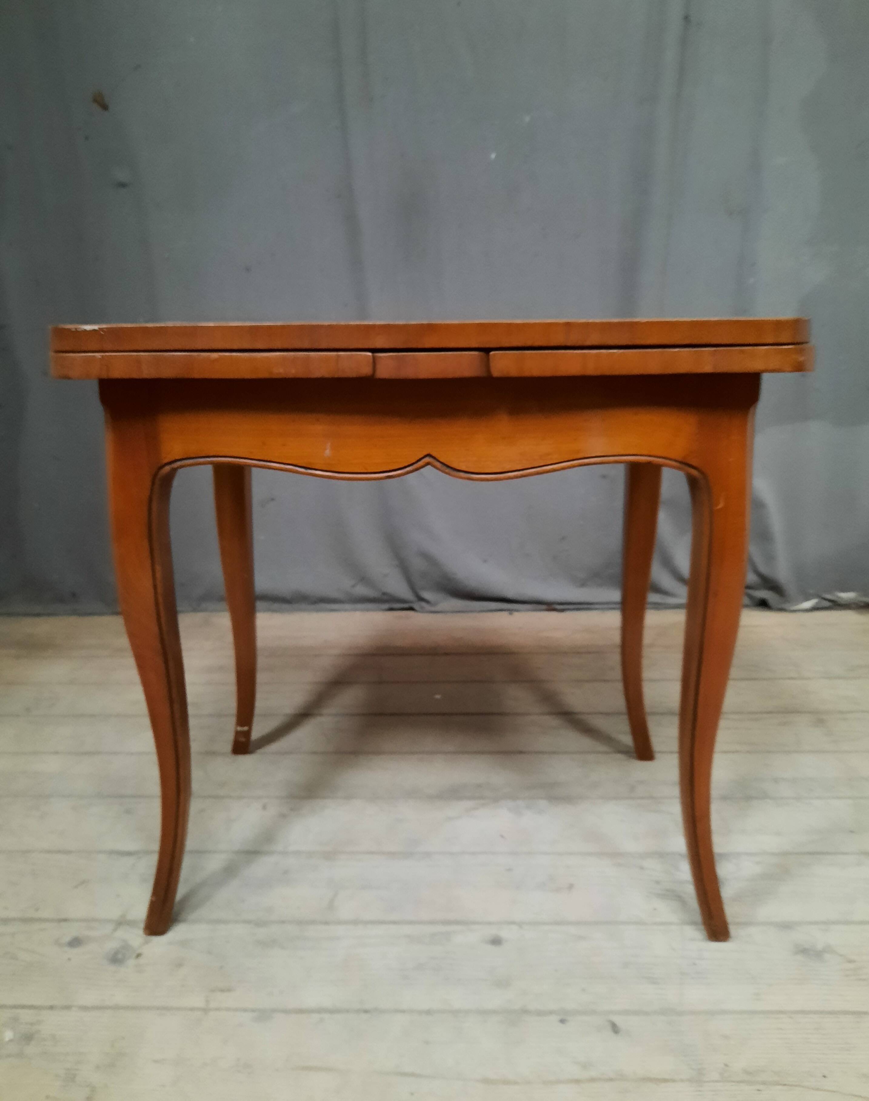 Miniature Italian Tanle