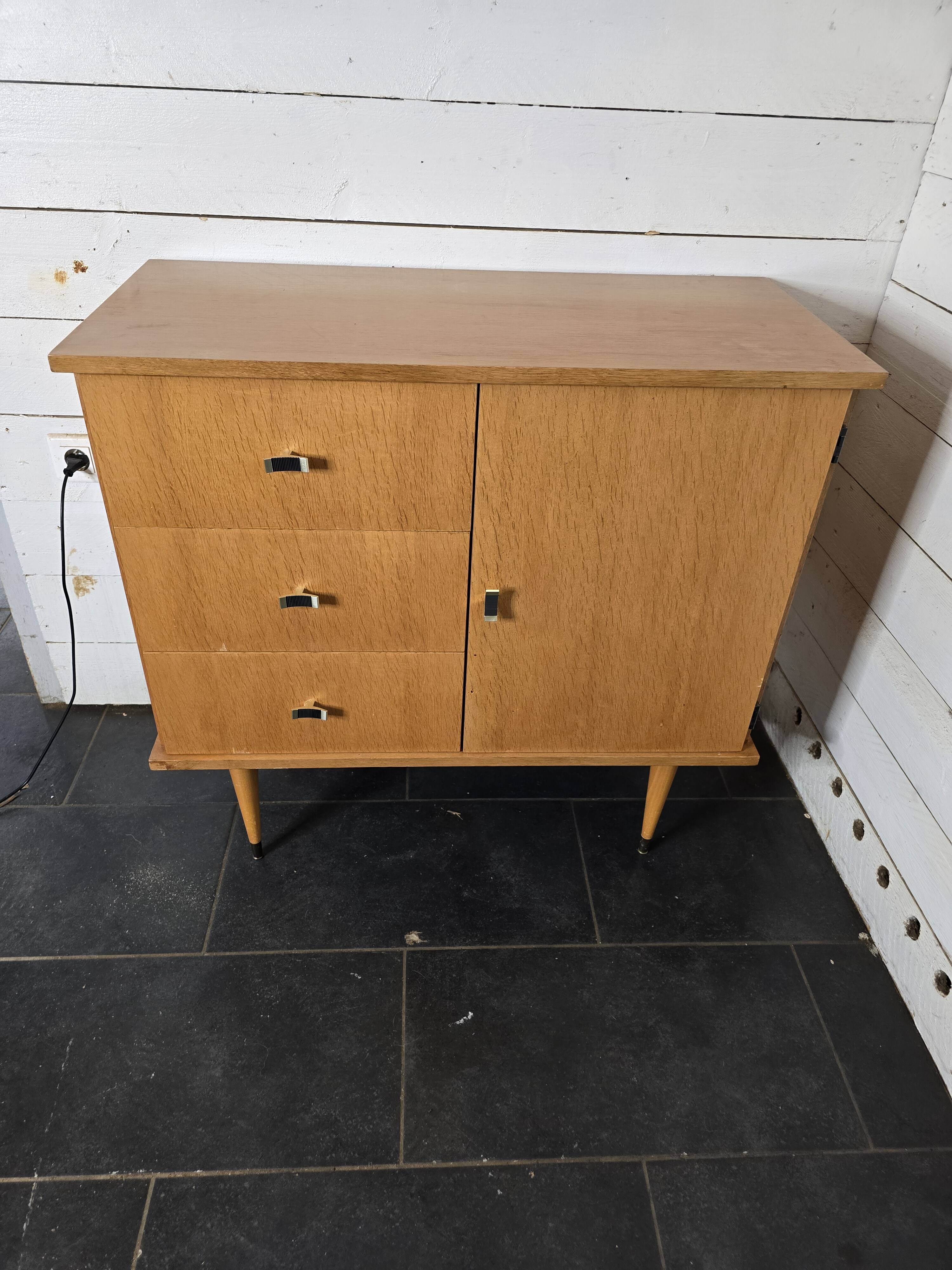 Commode en chêne, années 60