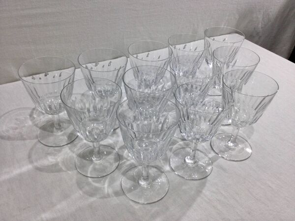 Baccarat – 12 verres à vin blanc En Cristal De Baccarat Modèle Casino