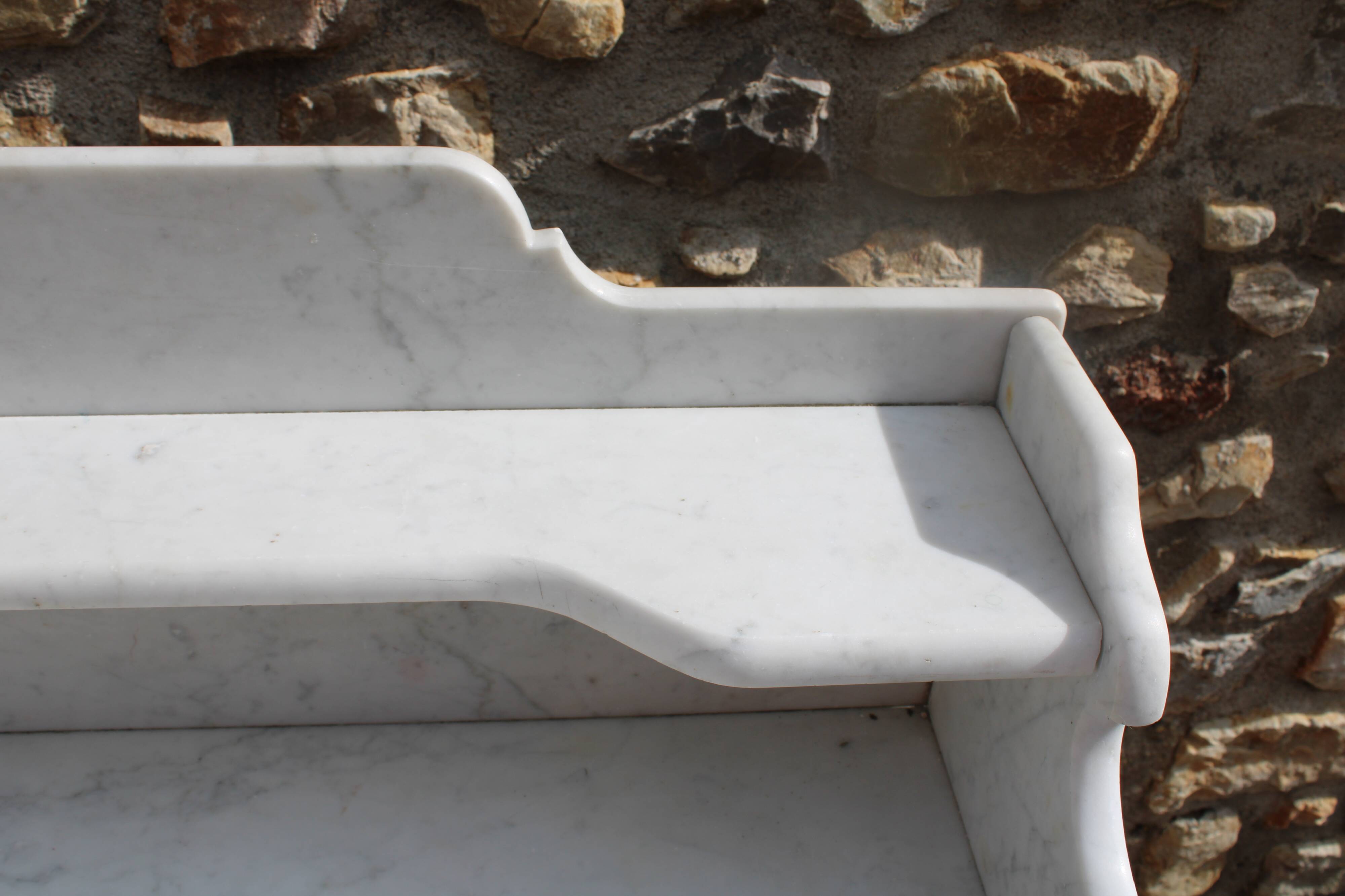 Hairdresser in pitchpin and marble