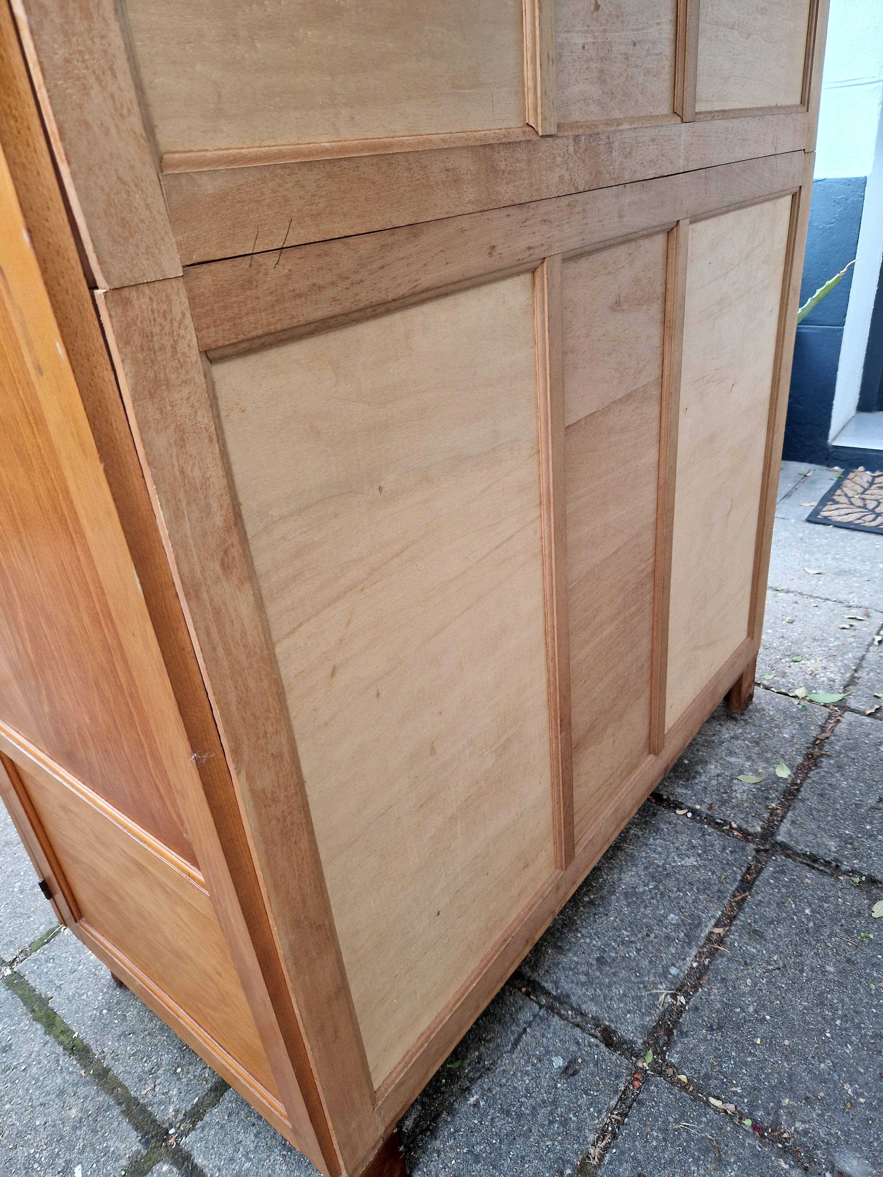 Armoire 1960 circa