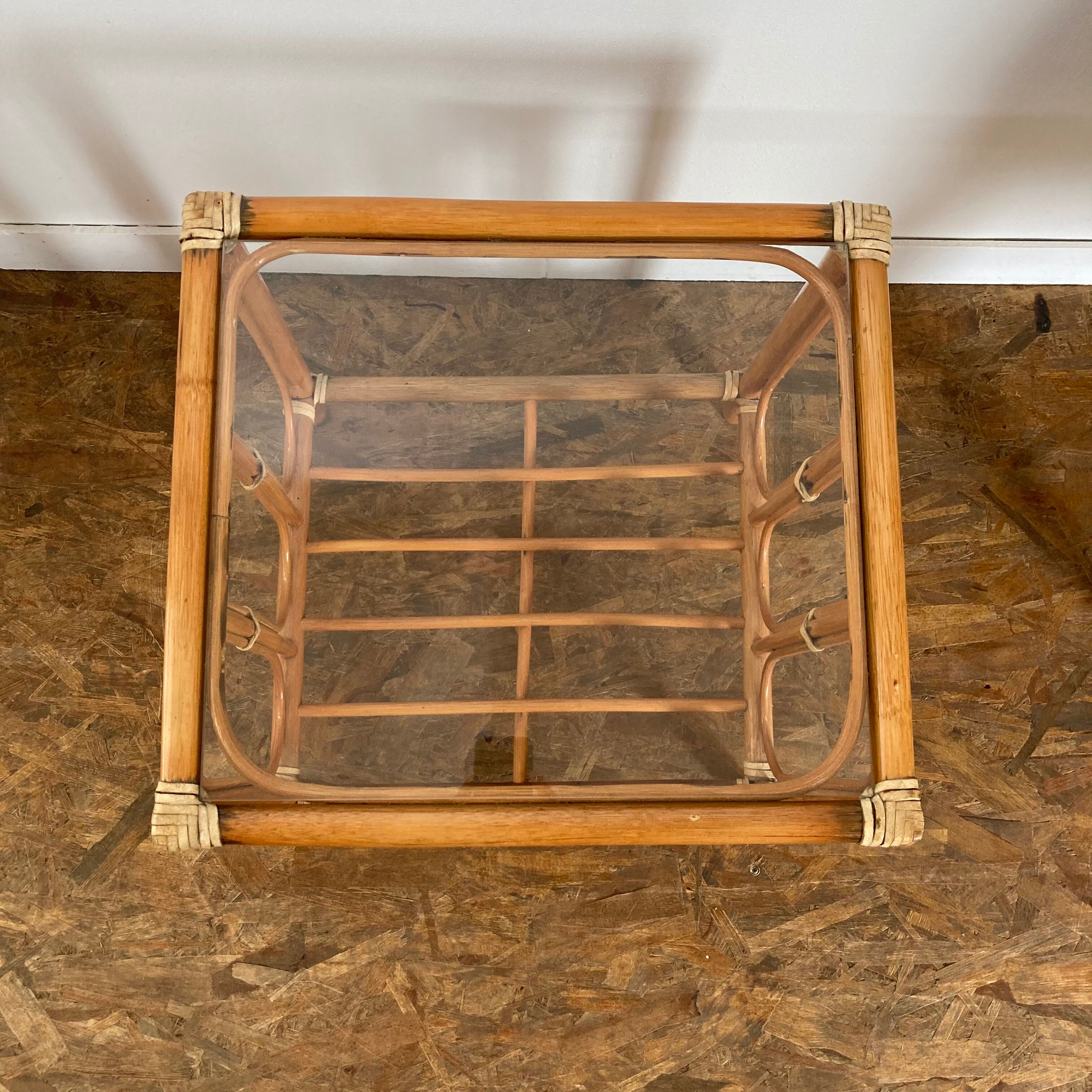 Set of 2 rattan coffee tables