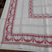 Grande nappe rouge et blanc 1m95x2m85 et ses 12 serviettes monogrammées "gf"