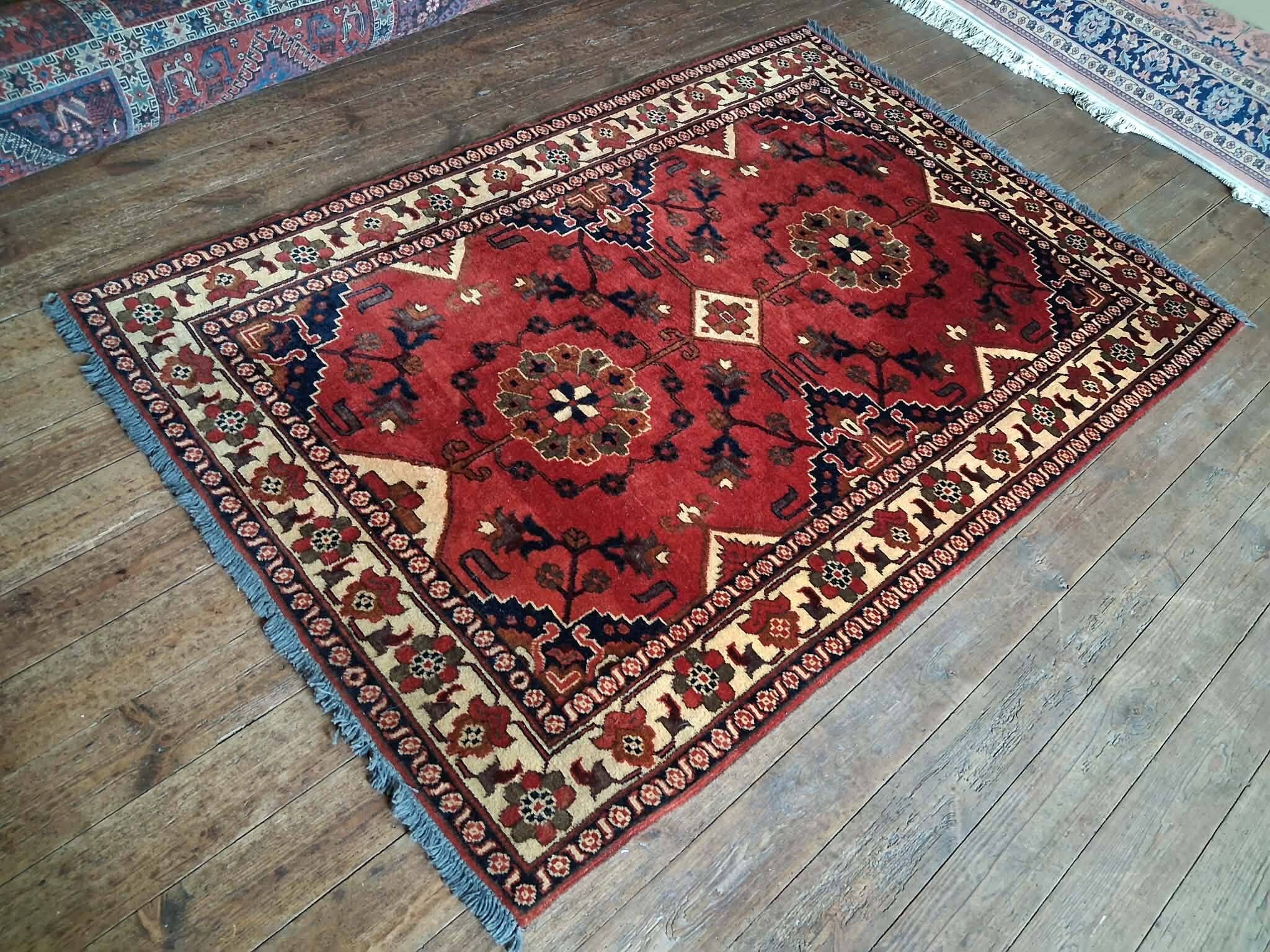 Handmade Pakistani Ghazni rug 185x122cm