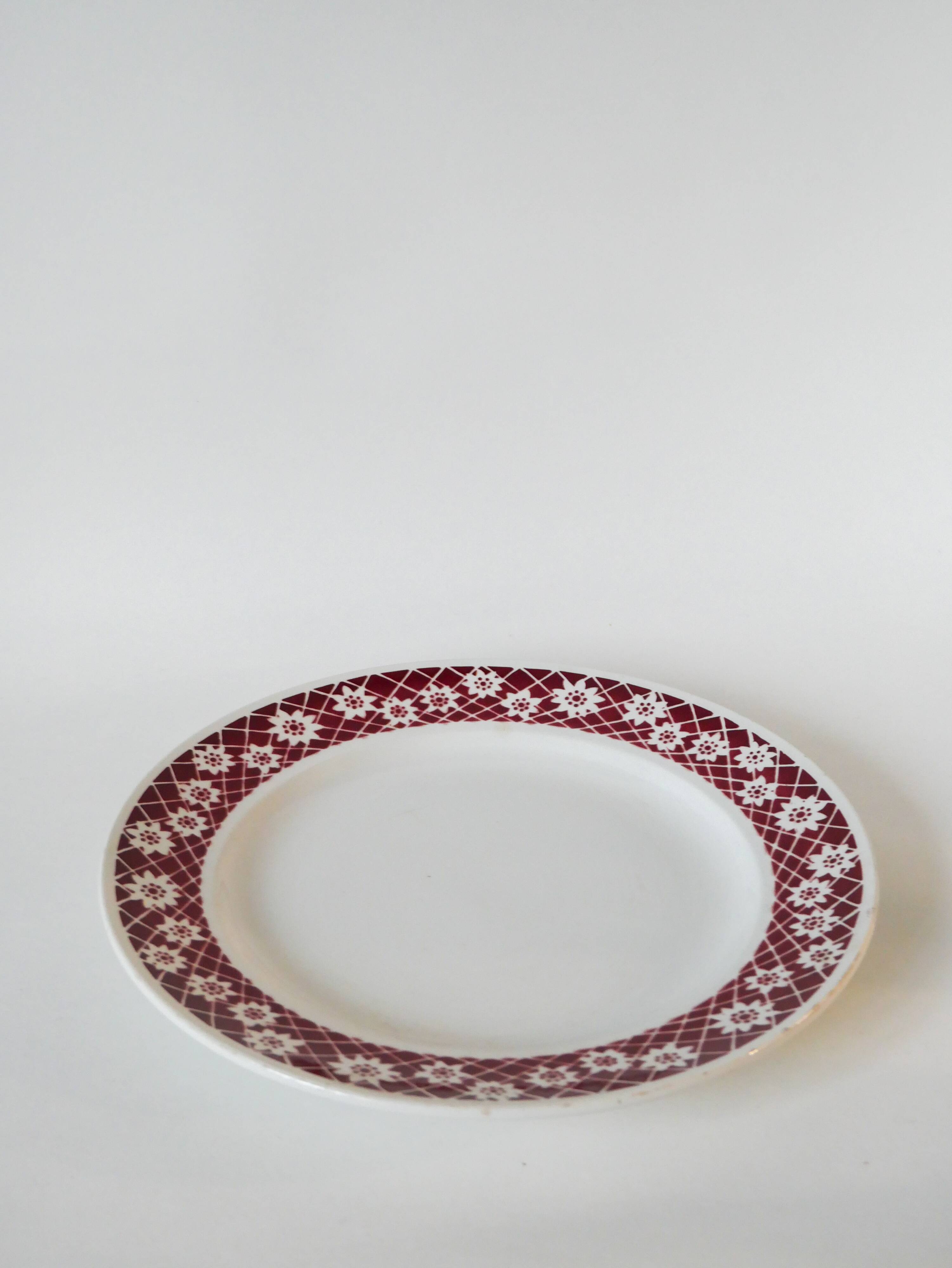 Large round dish saint amand outlines burgundy flowers 1950