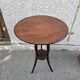 Tripod gueridon in mahogany, with a tilting top – Directoire period / early 19th century