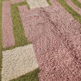 Handmade pure wool rug, size 250 x 250 cm.