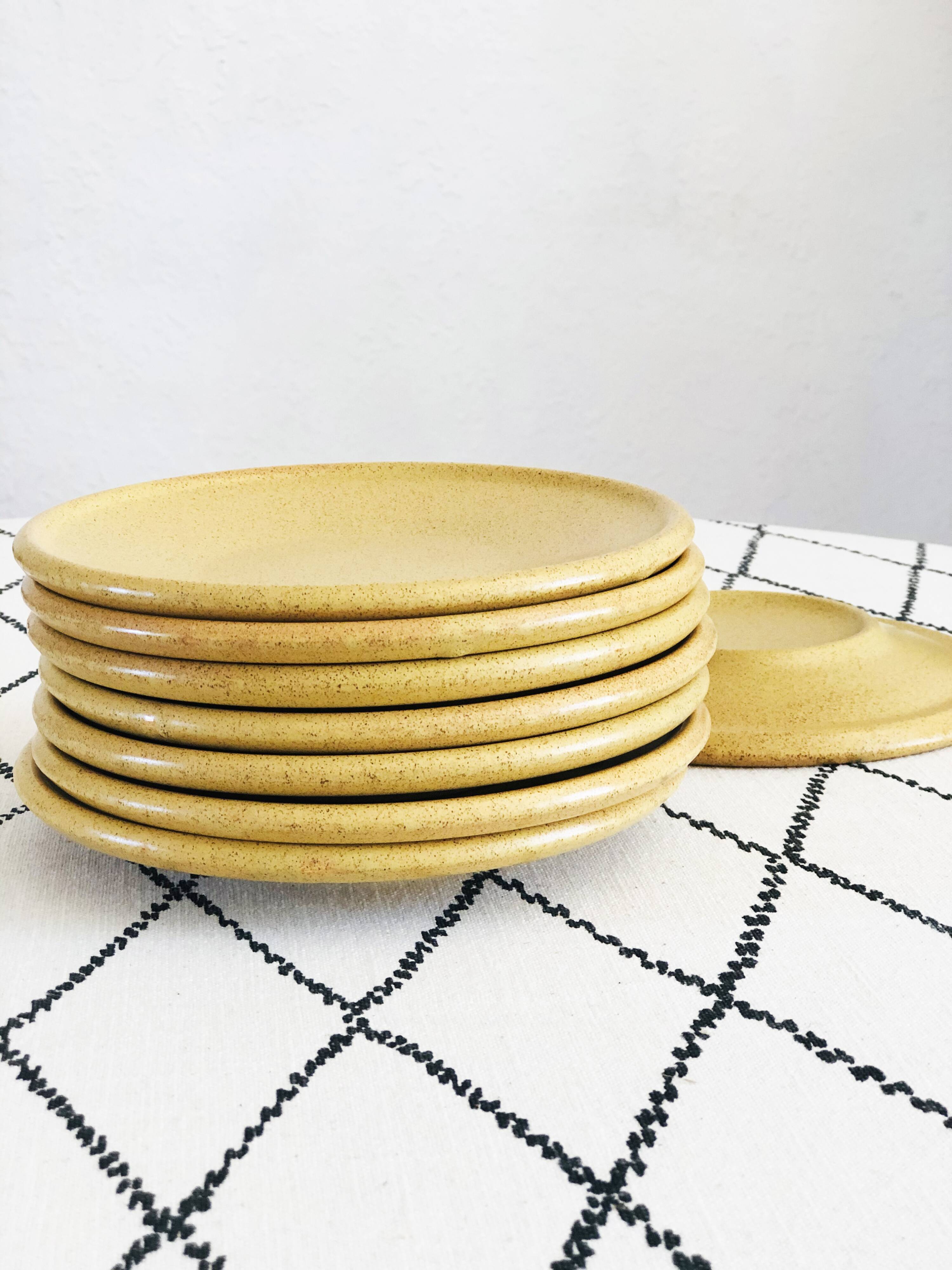 Stoneware dessert plates set of 4