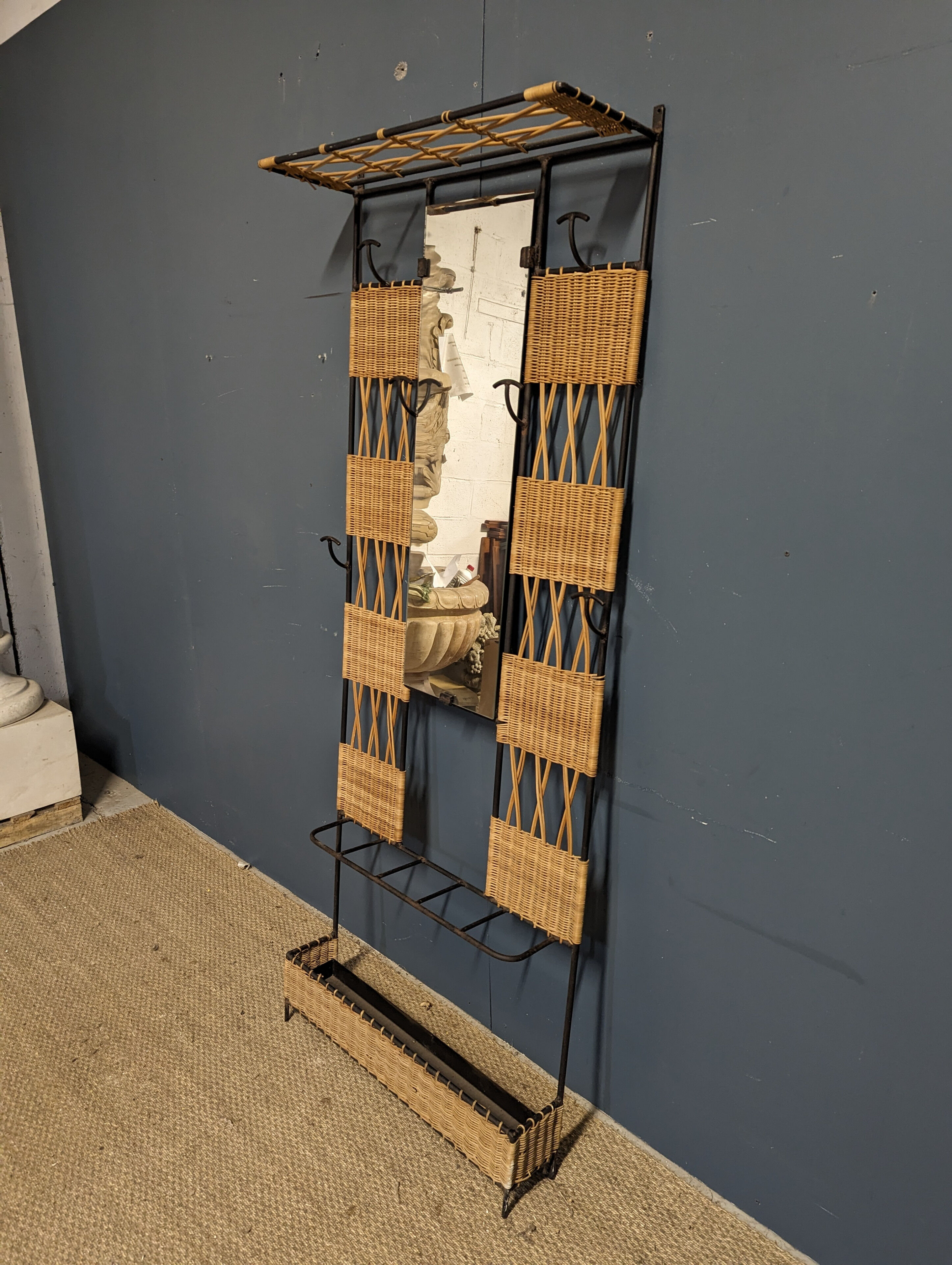 Vestiaire, portemanteau en rotin, années 70