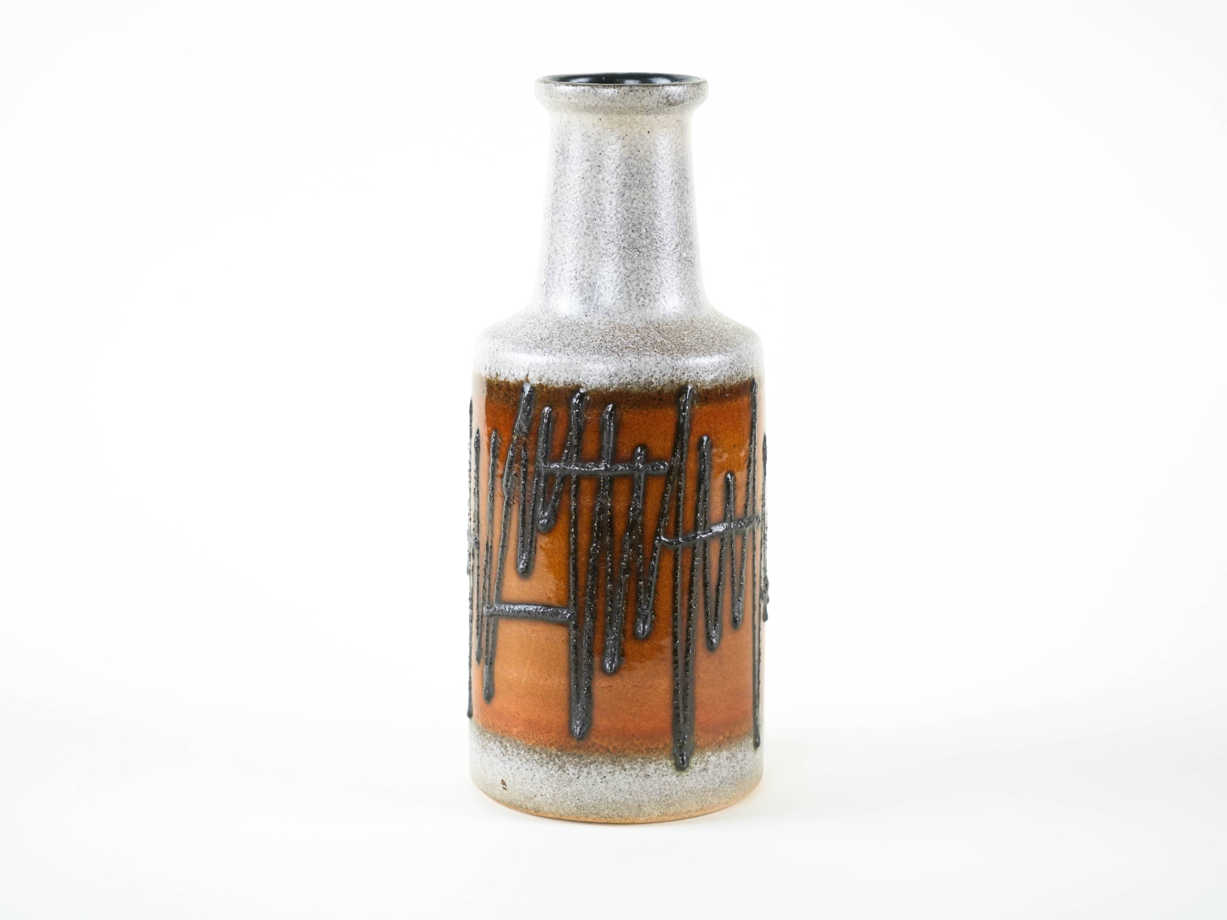 Ceramic vase, German design, 1970s, manufactured by VEB HALDENSLABEN