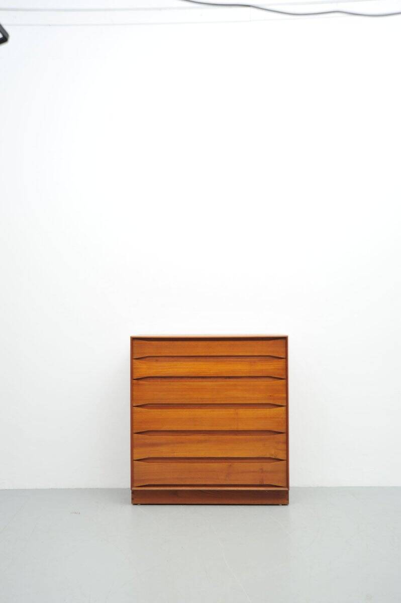 Danish teak chest of drawers by Dyrlund, 1970s