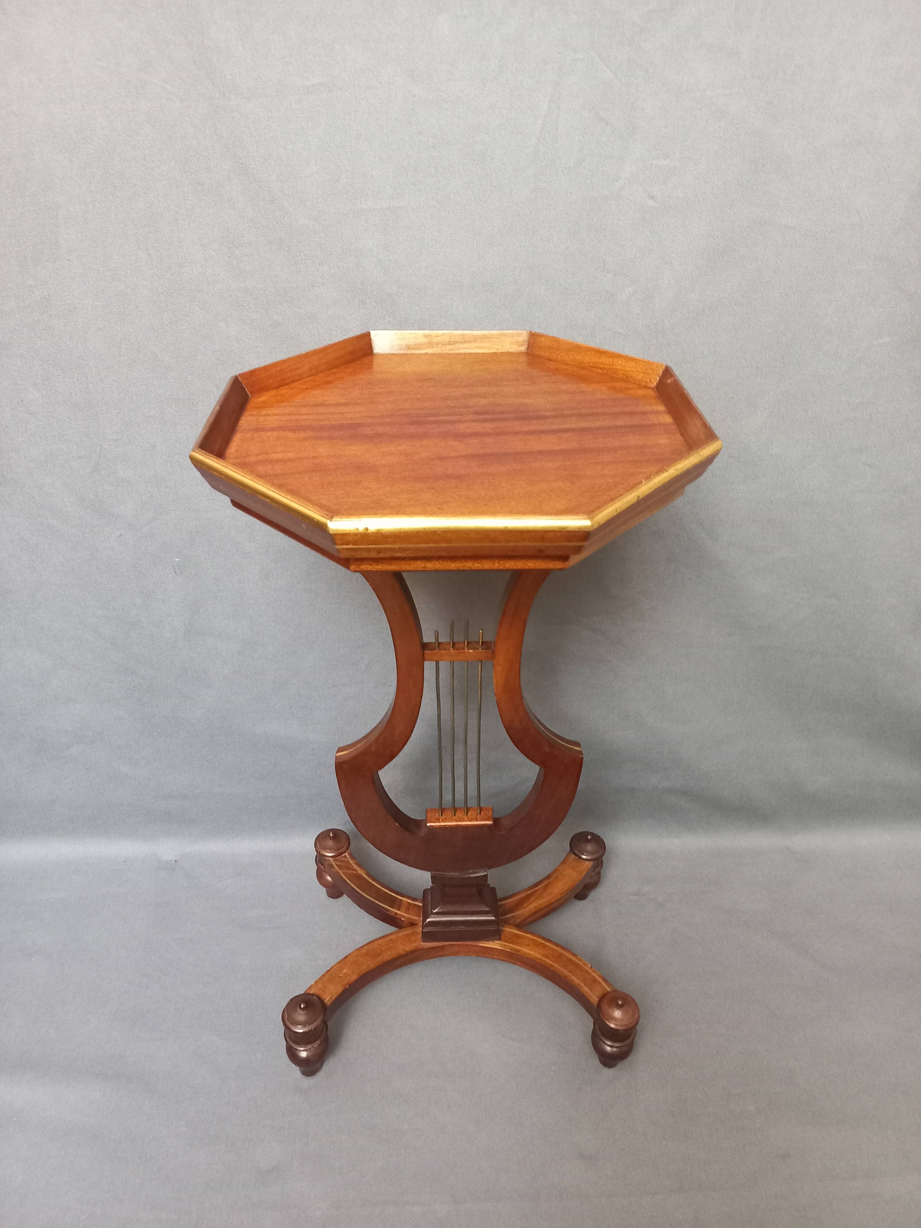 Small Lyre guéridon table, 19th century.