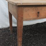 Farm table