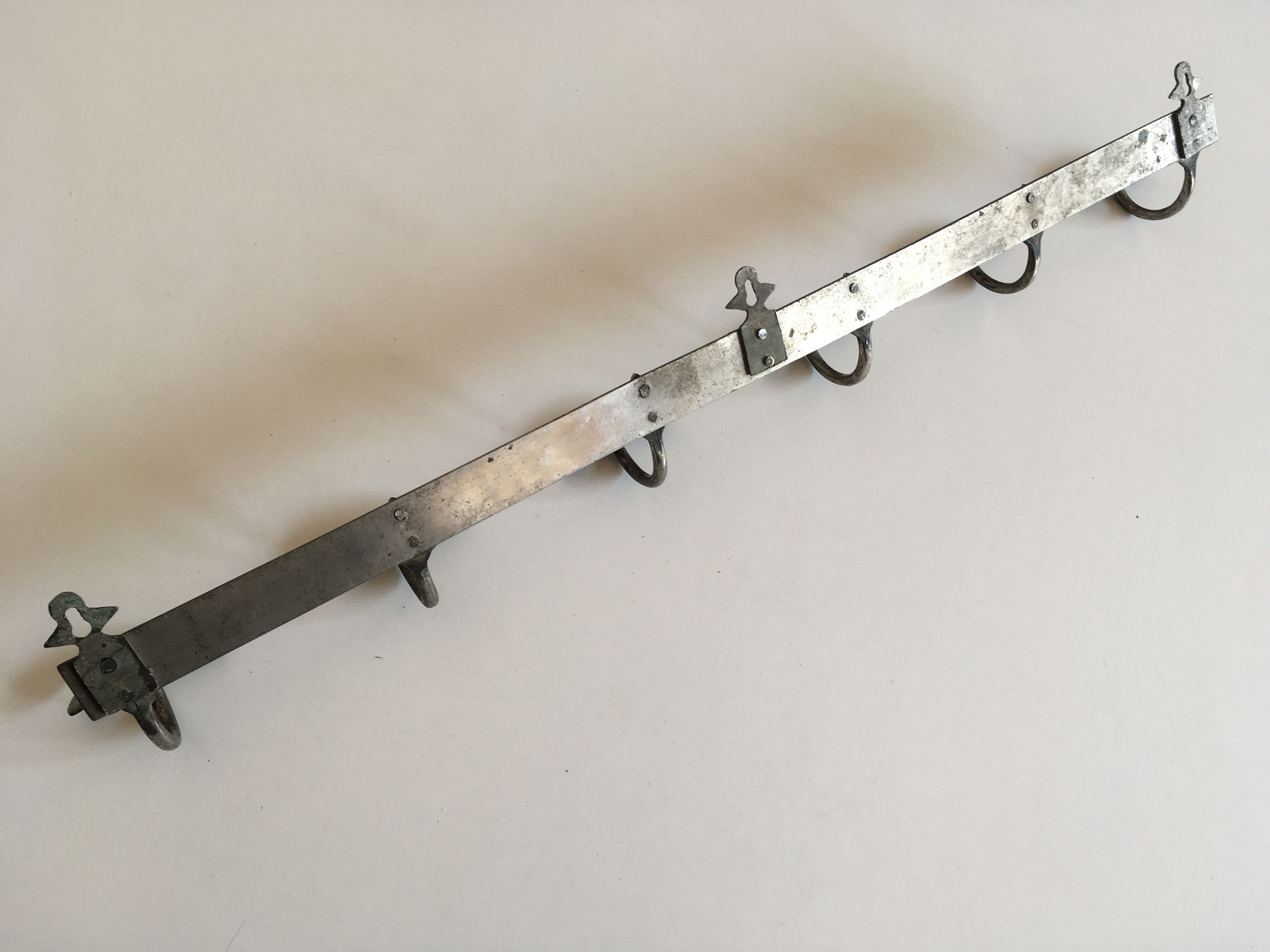 Patère wears hotel coats in nickel metal, early 20th.