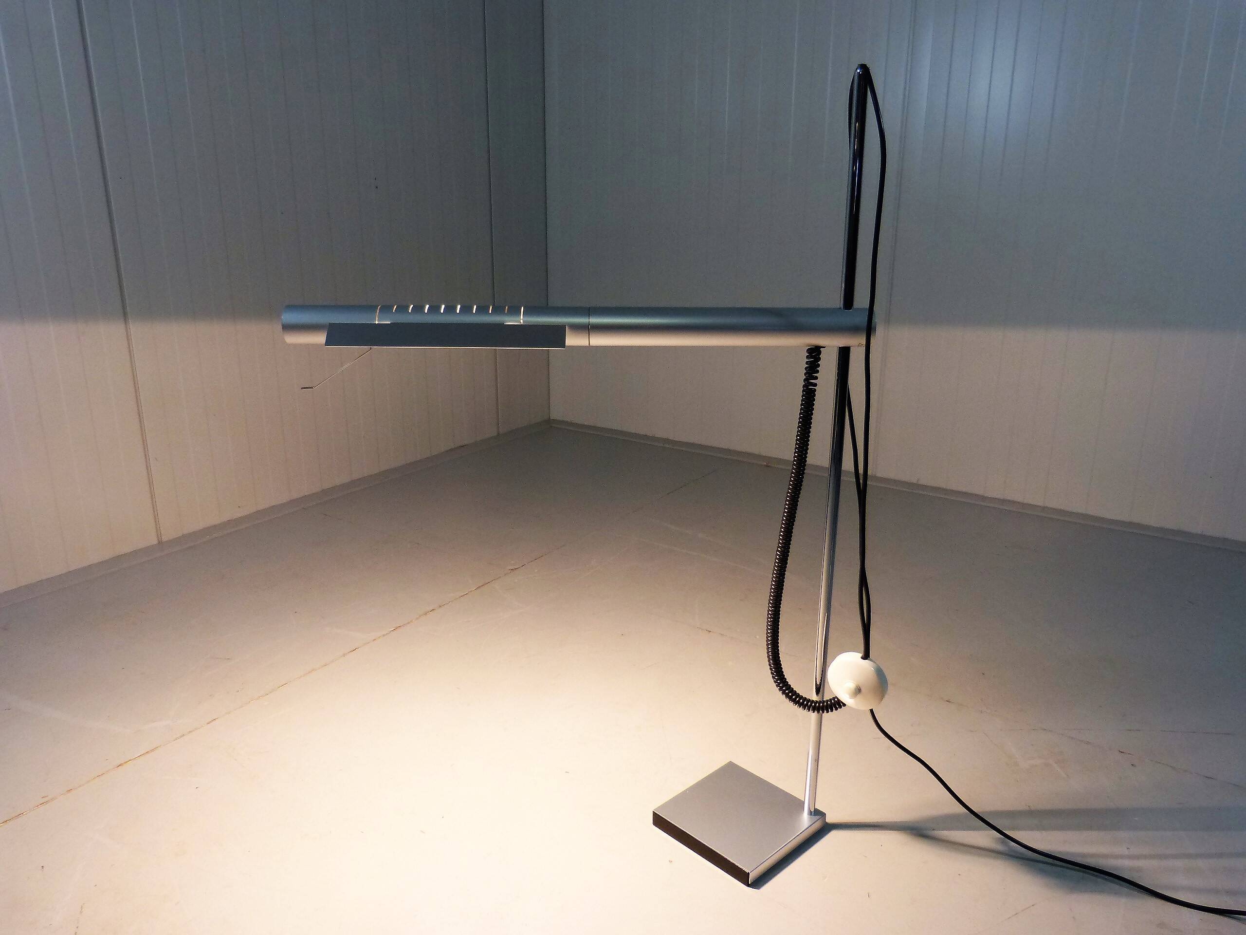 Lampe de bureau Halo 250 par Baltensweiler, Suisse