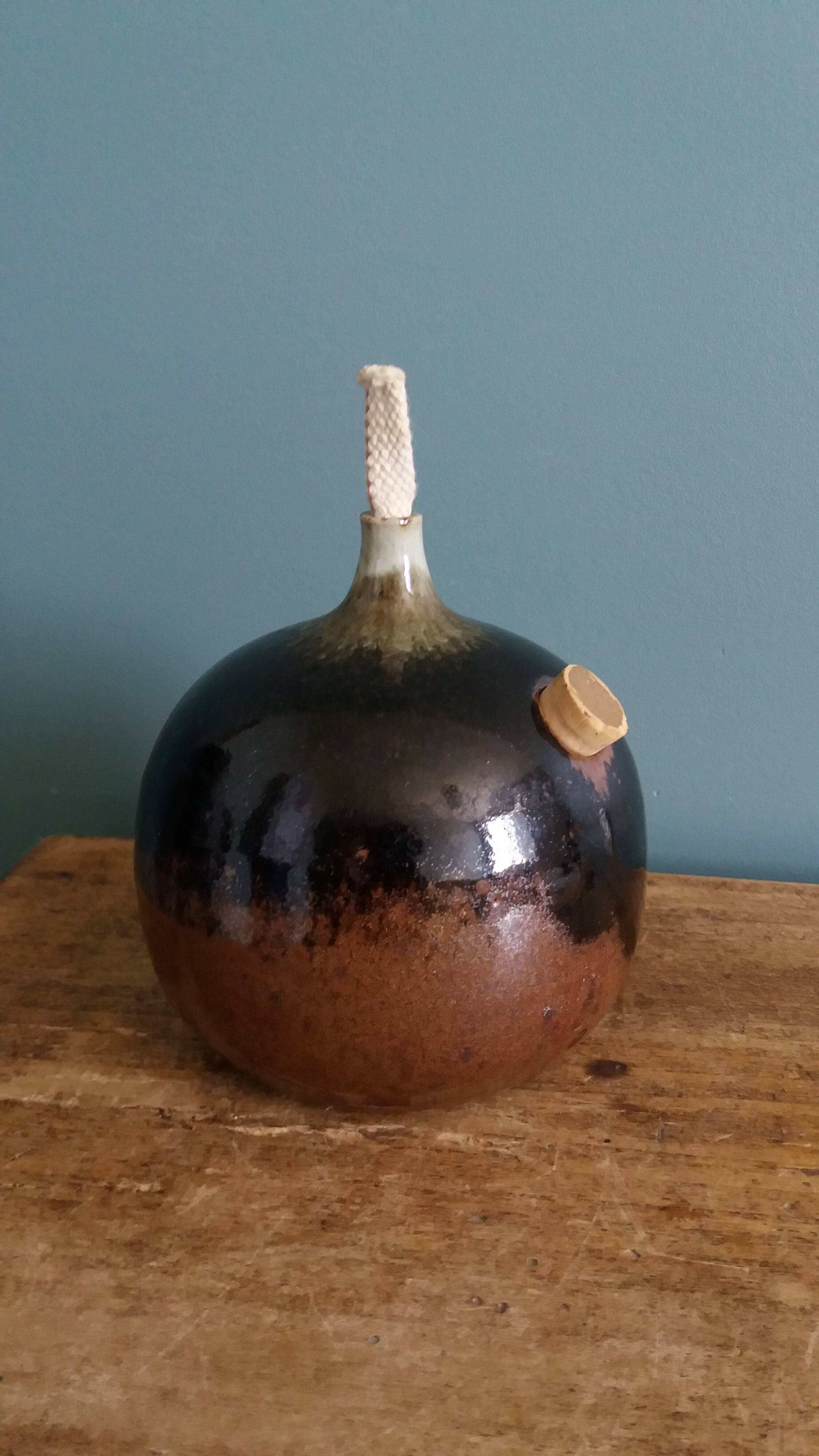 Fig-shaped oil lamp, stoneware soliflore, signed ceramic.