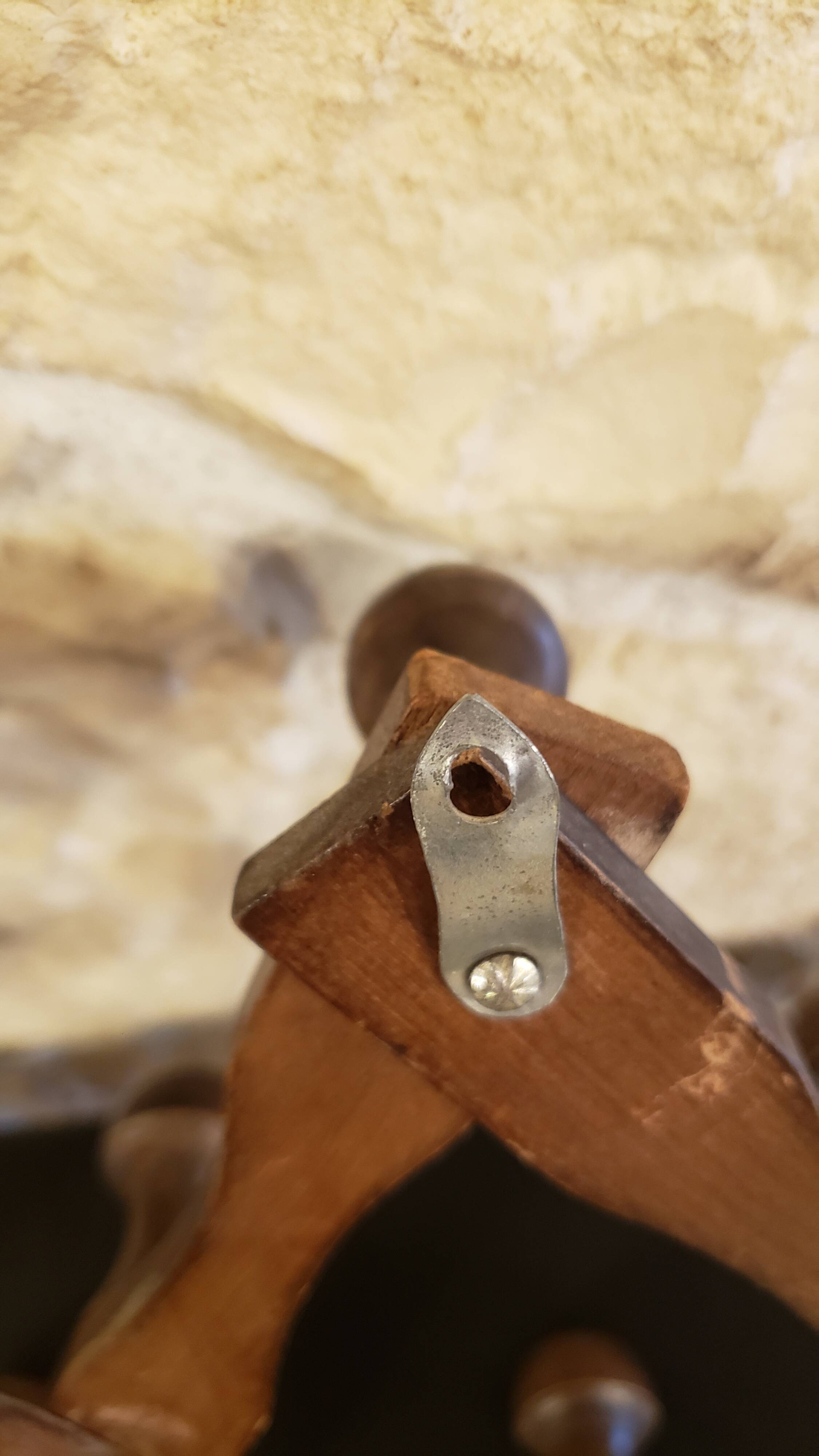 Extendable wooden coat rack with 10 old vintage hooks