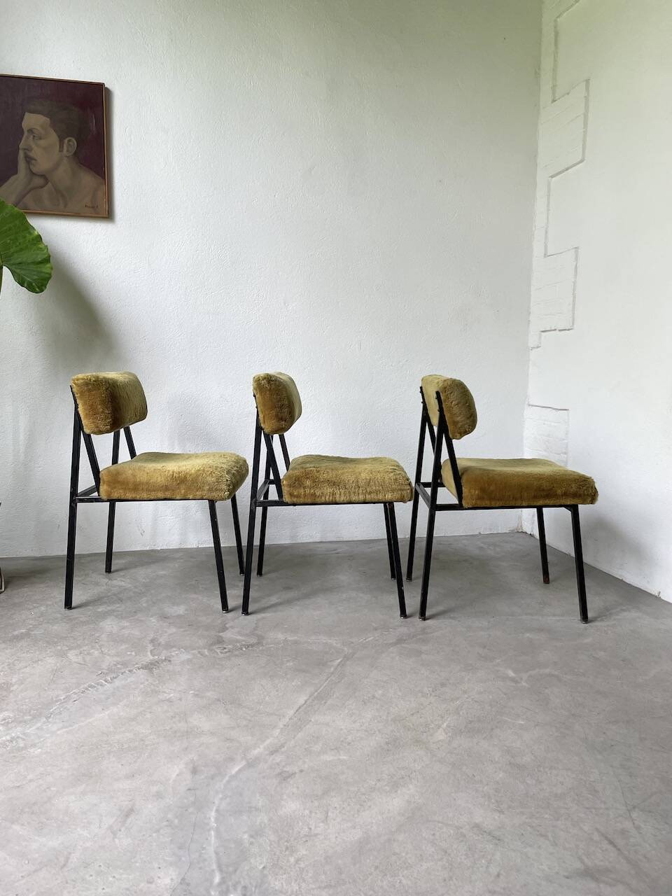 Set de trois chaises années 50