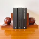 Pair of bookends in tuya magnifying glass