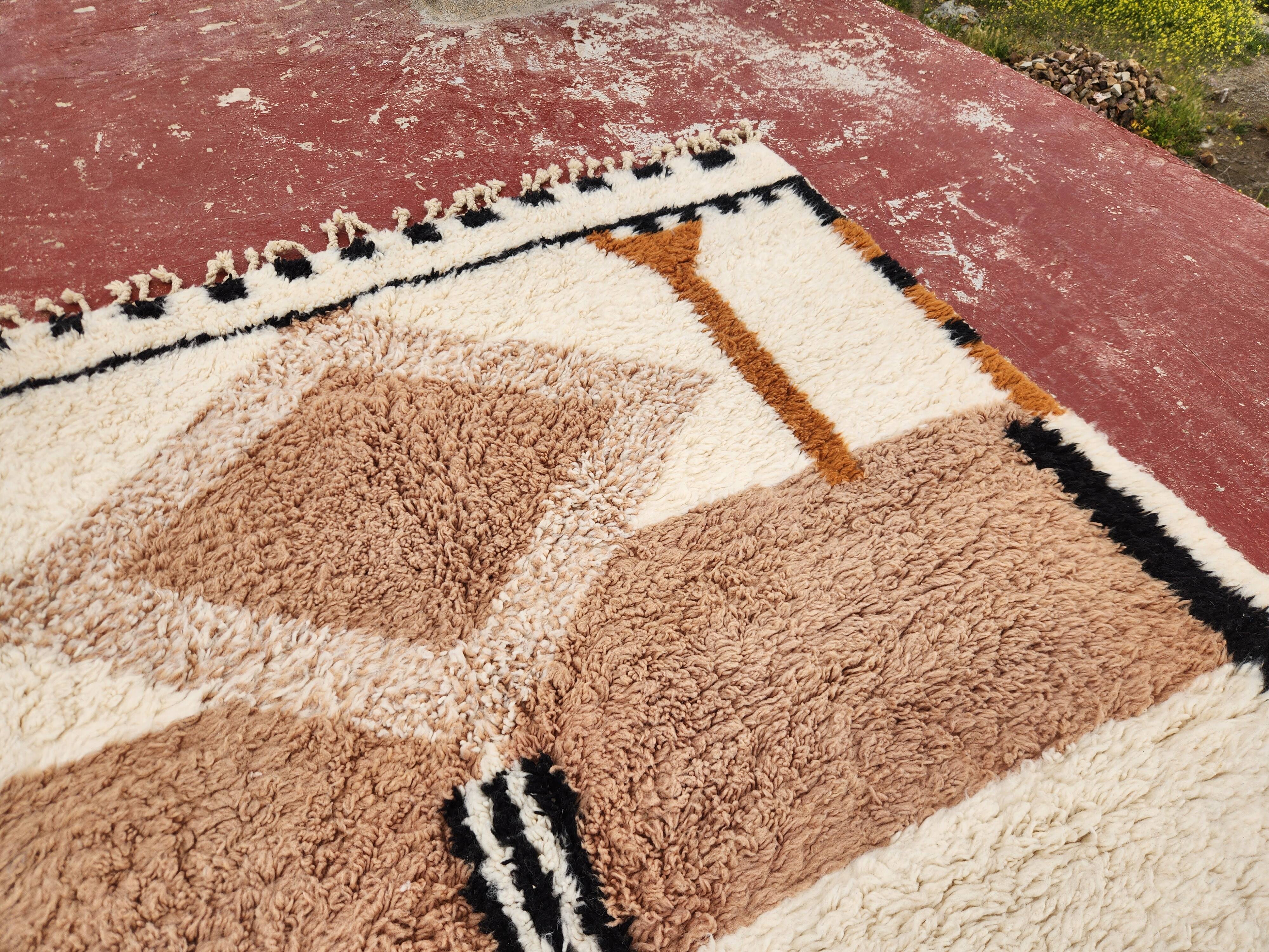 Large Beni Ouarain rug 300x206 cm – Thick wool – Geometric patterns