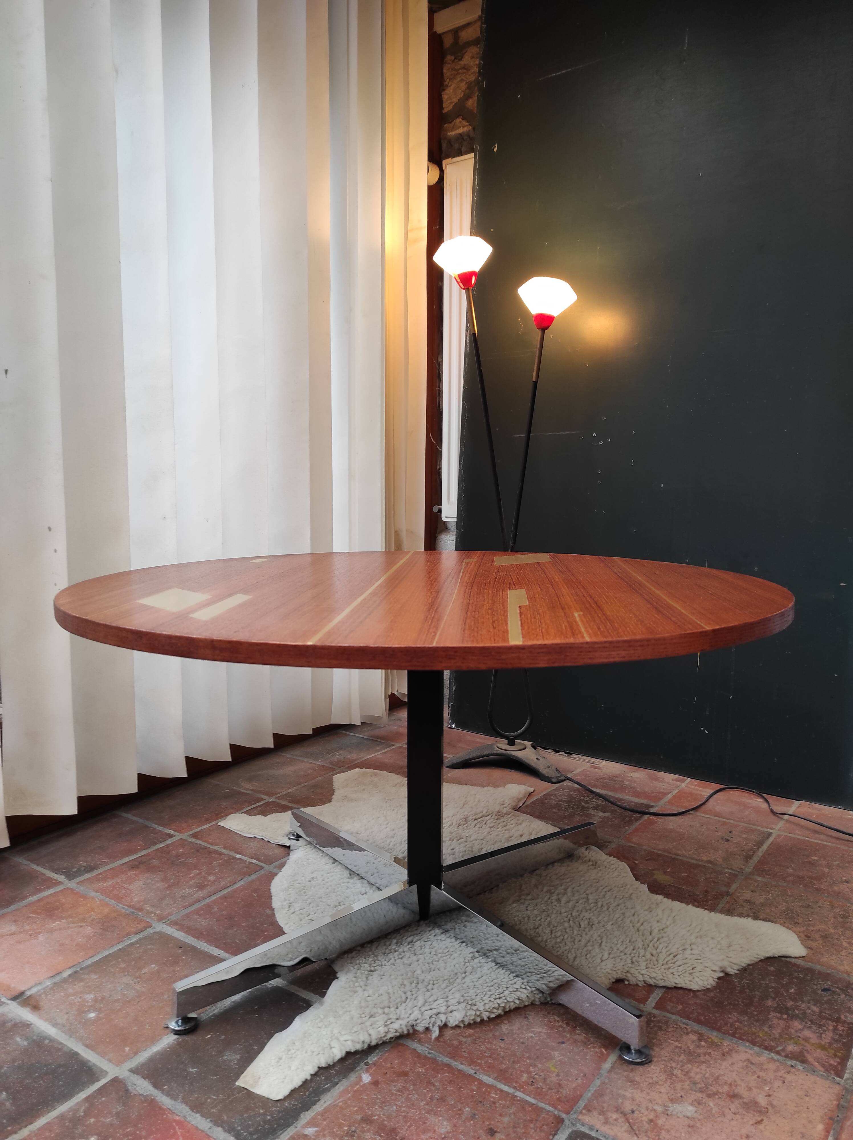 Table up and down 70s