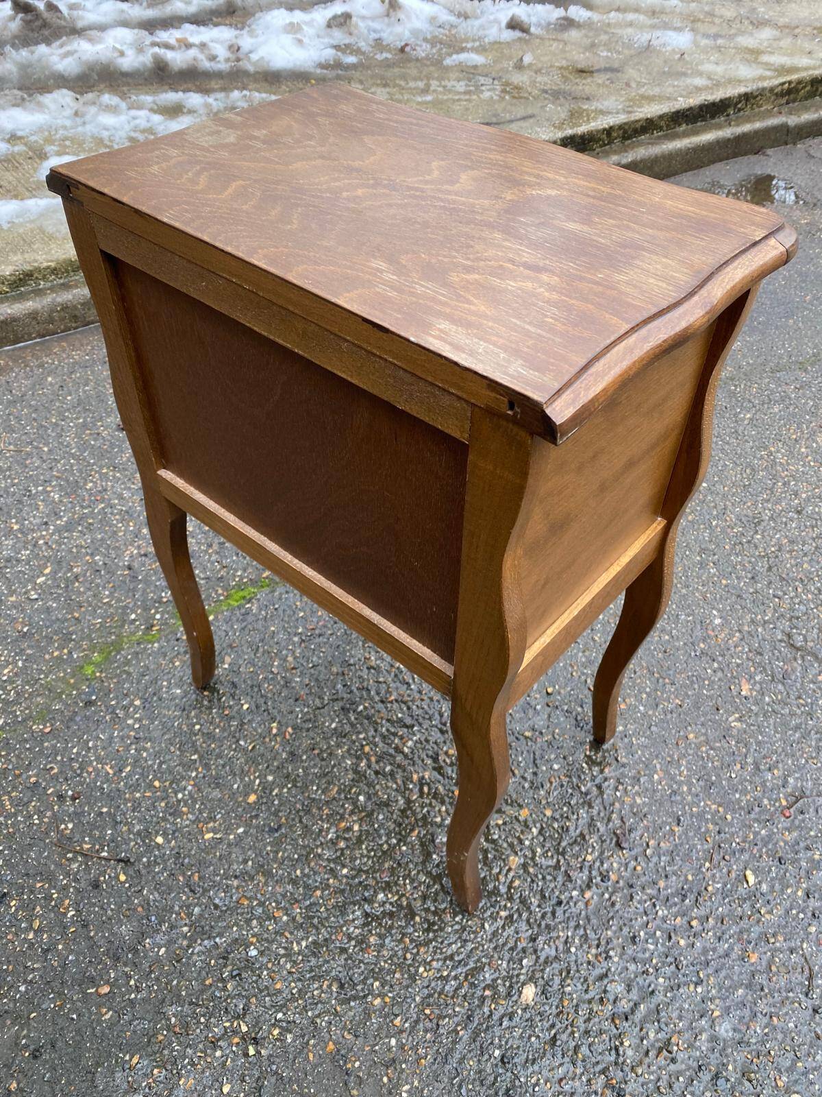 Louis XV bedside table in light wood from the 20th century.