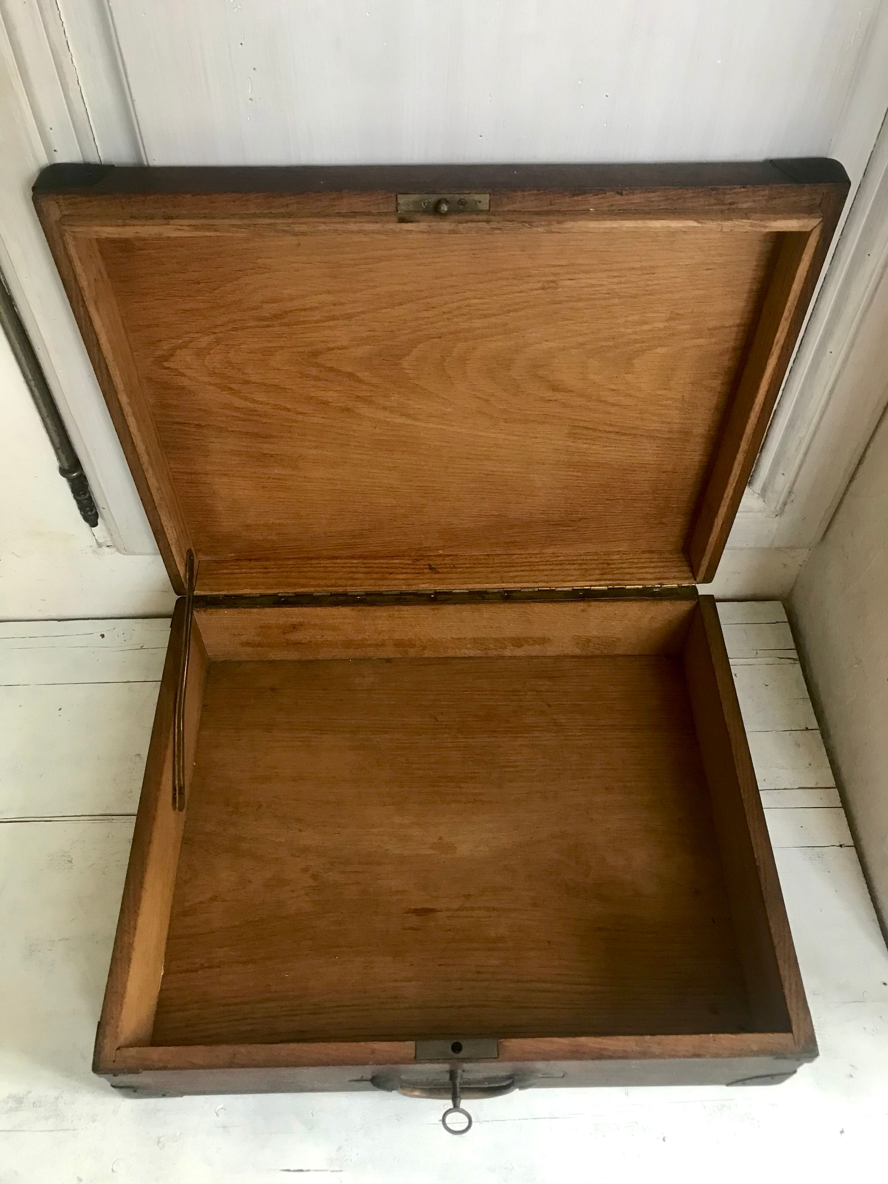 Mallette en bois 44x36