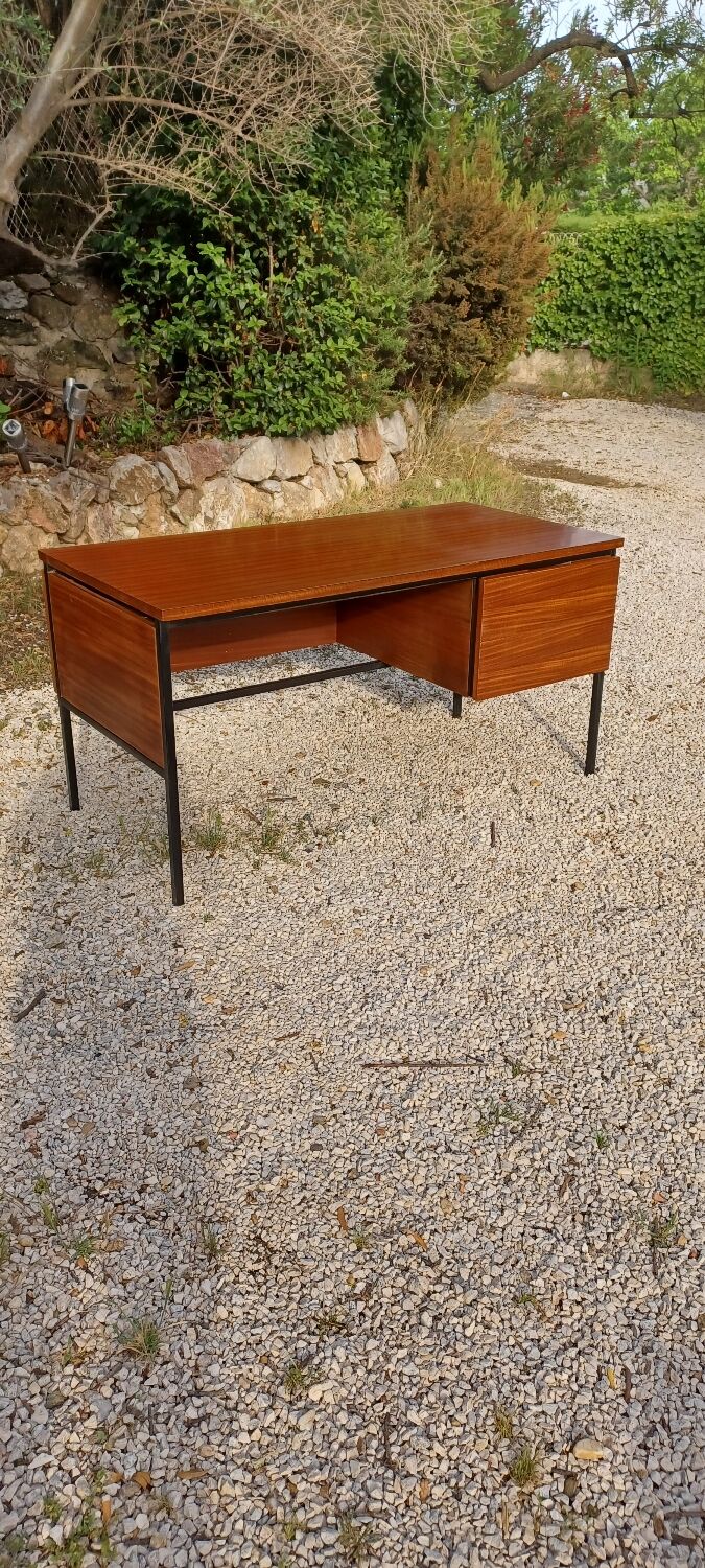 Old vintage desk Pierre Guariche 1970