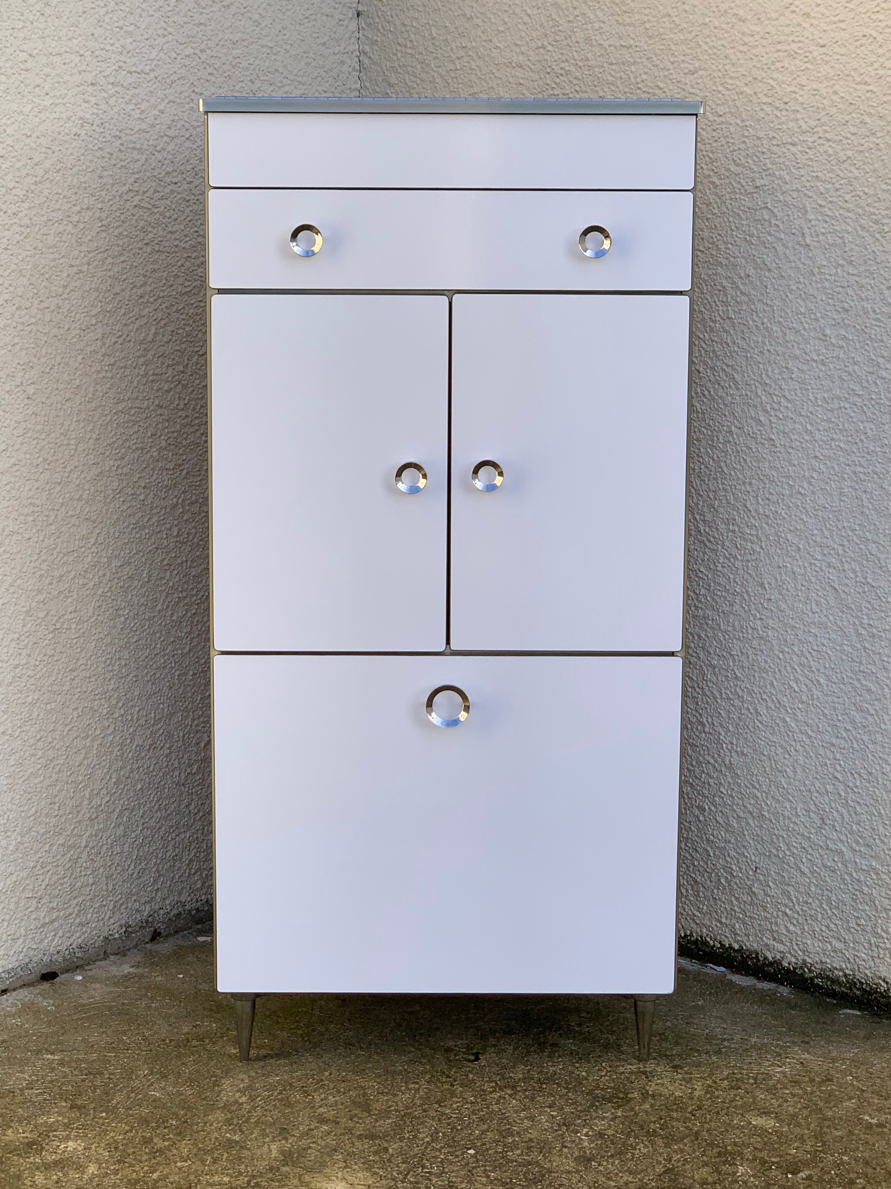 Vintage bathroom furniture Formica 1970