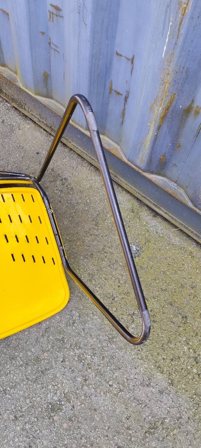 Dallas chair, design Paolo Favaretto for Kinetics