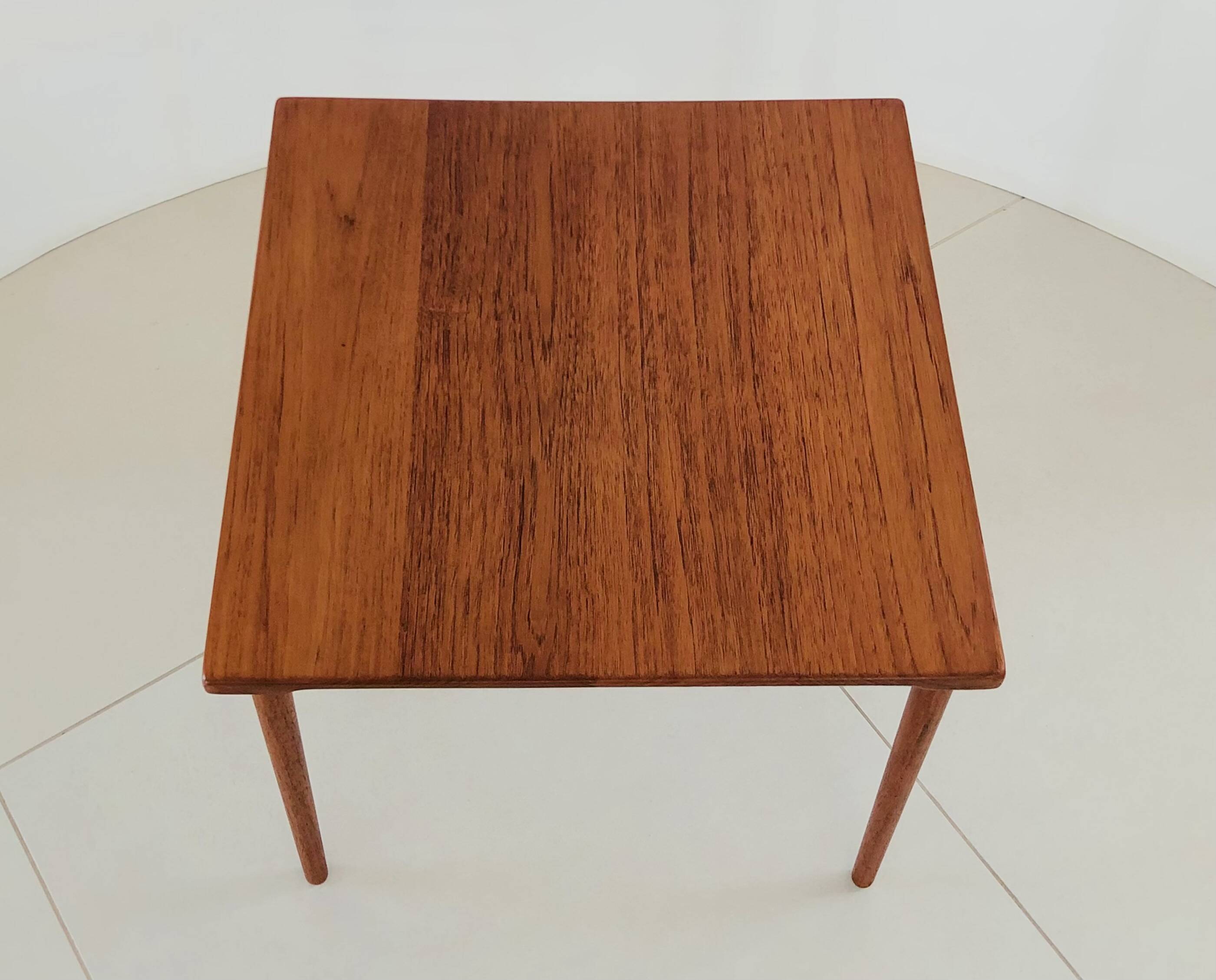 Teak side table model FD544 by Edvard Kindt-Larsen for France and Son, Denmark 50's