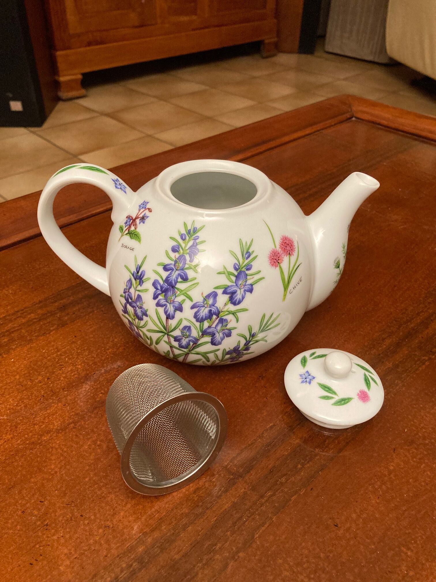 Théière au décor fleuri, 1000ml, passoire intégrée