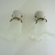 Ancienne paire d'appliques murales en porcelaine et tulipe en verre