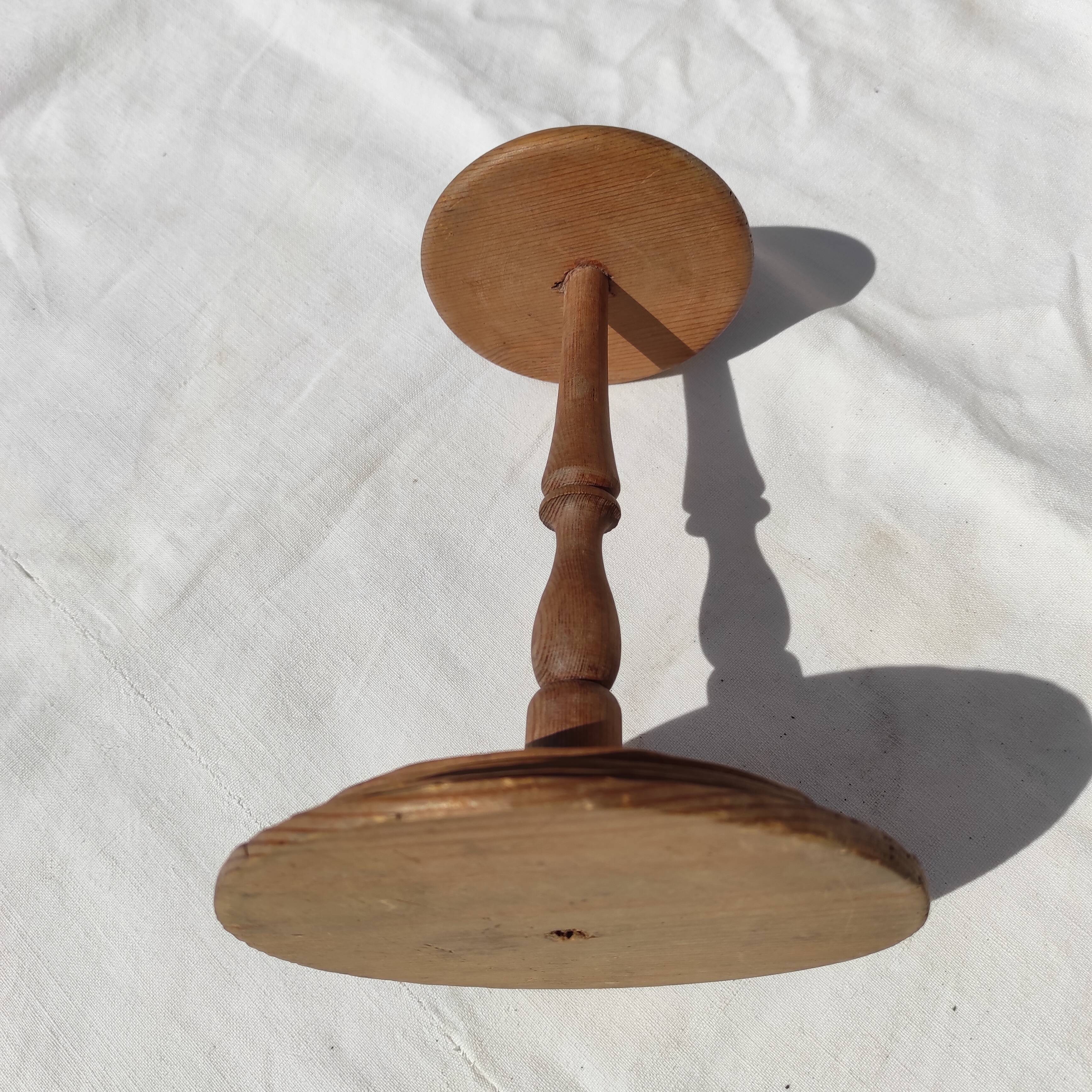 Old hat holder in turned wood