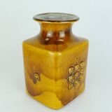 Carsten vase glaçure ambre décor en relief modèle no. 7012-20