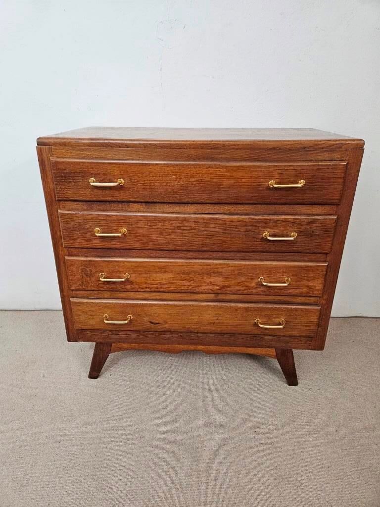Vintage chest of drawers