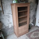 Wooden display cabinet