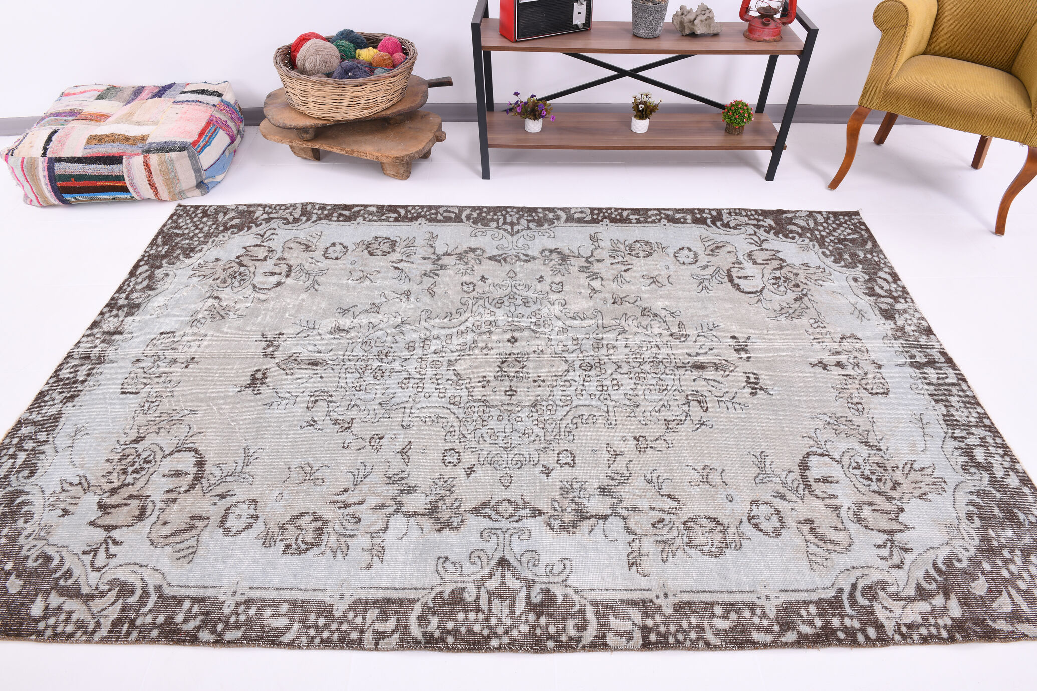 Floral Classic Carpet 260x169Cm