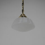 Suspension Art Nouveau en laiton et verre opalin, années 1920