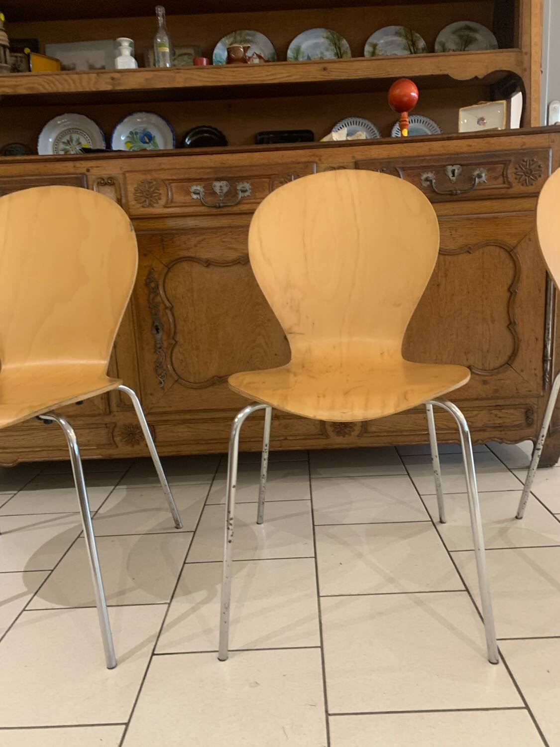 4 vintage chairs