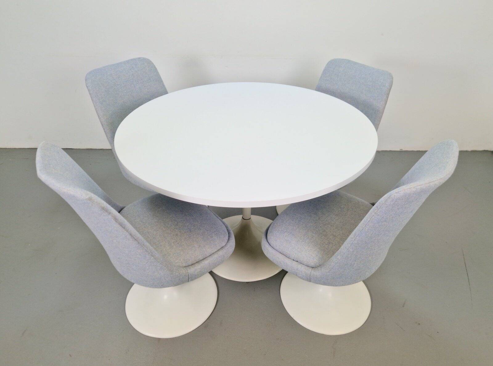Chaises Tulipe Vintage et Table à Manger dans le style d'Eero Saarinen, années 1970, Ensemble de 5