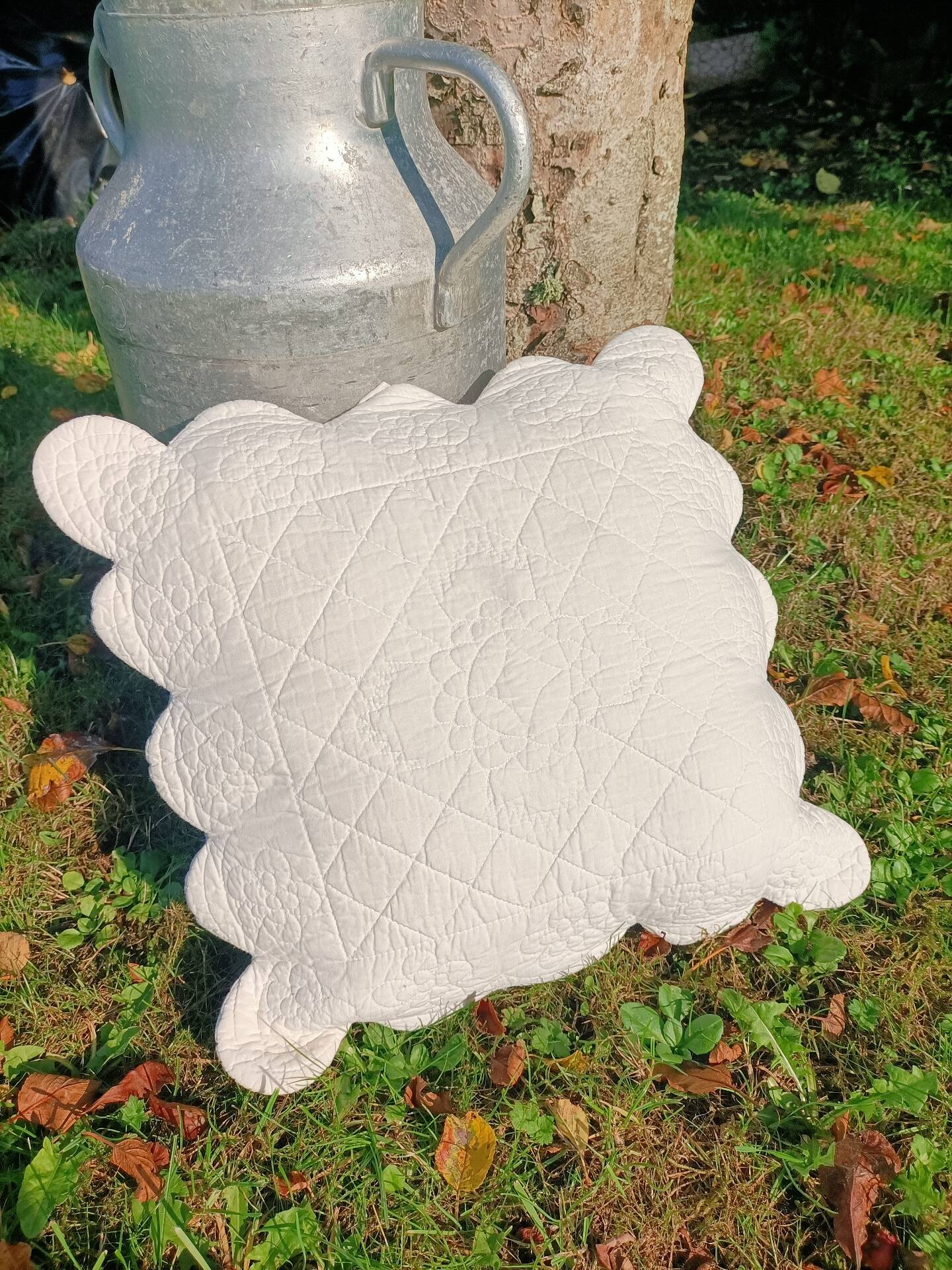 Retro Provence cushion